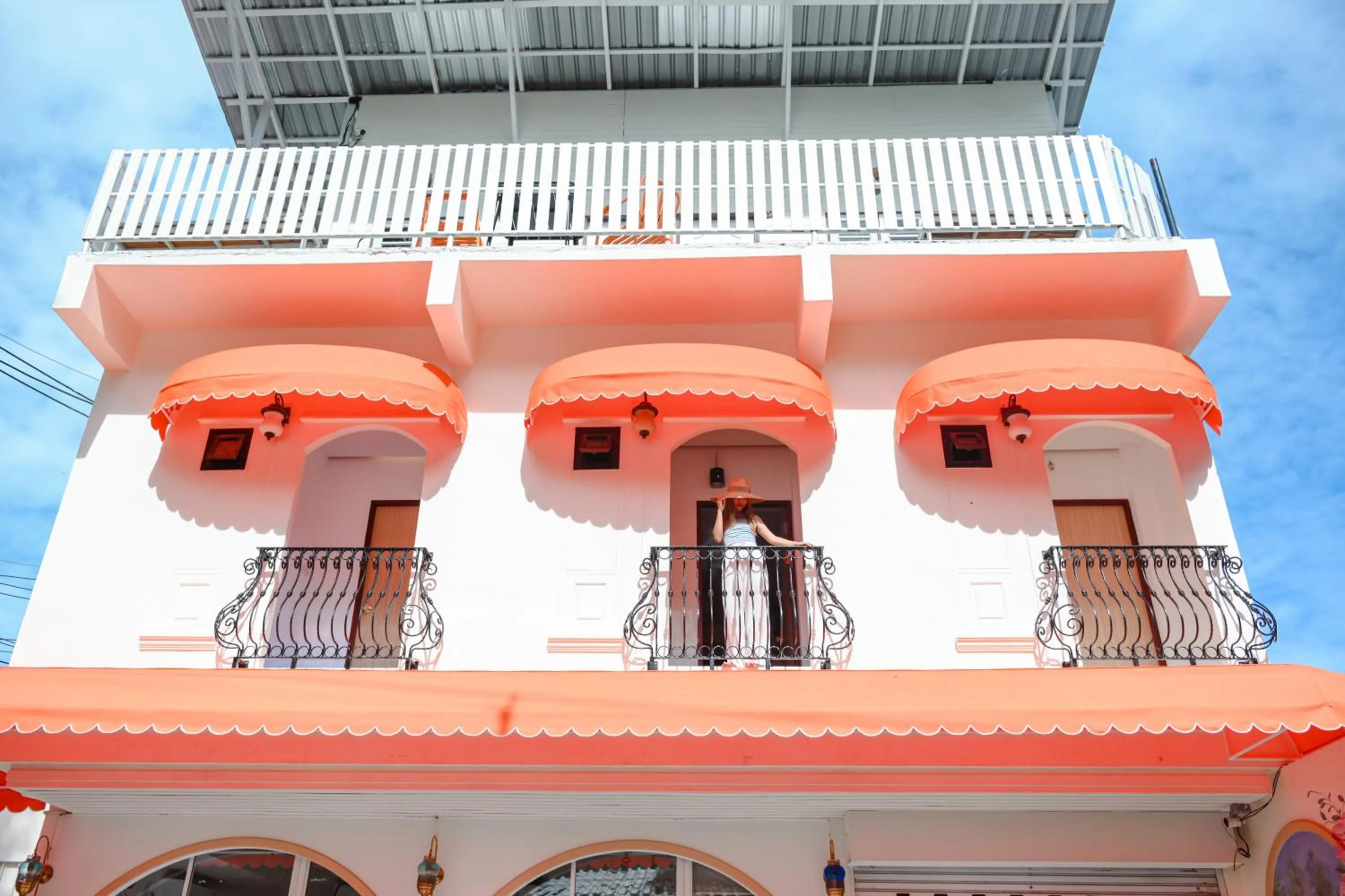 Sidewalk Boutique Hotel