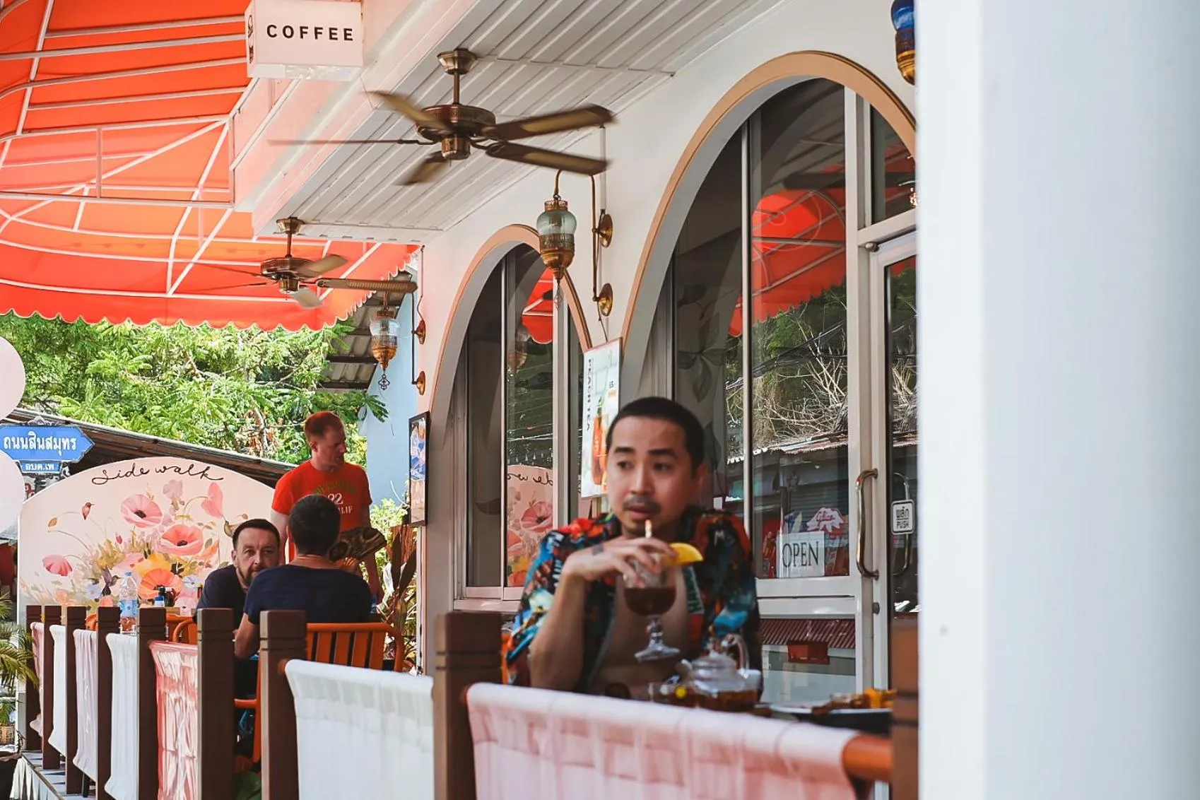 Sidewalk Boutique Hotel