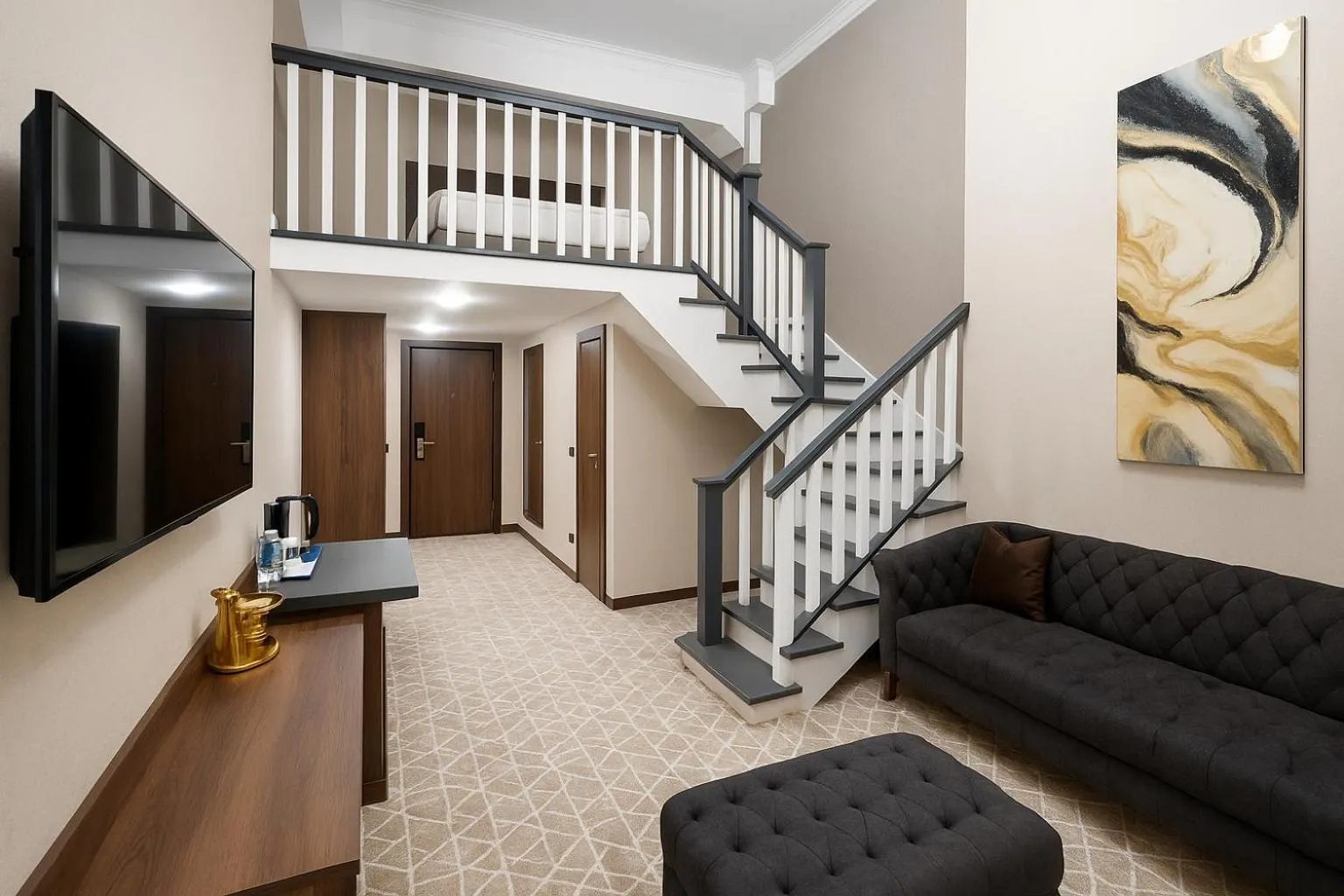 TV and multimedia in Tauke Khan Plaza