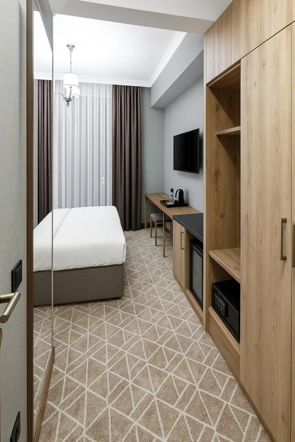 Bed in Tauke Khan Plaza