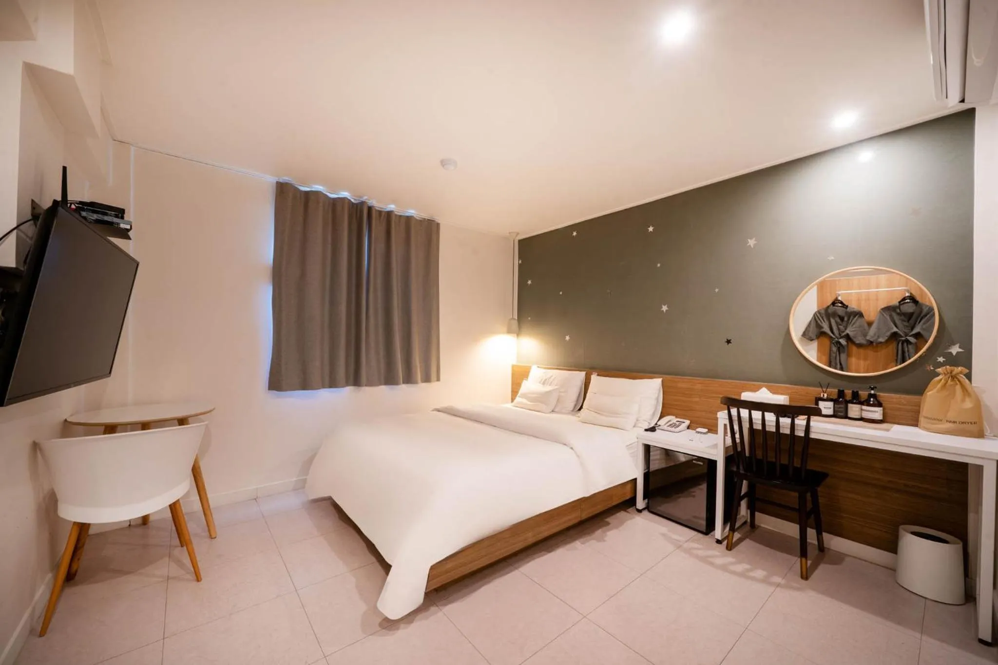 Bed in Haeundae Dongbeck Hotel