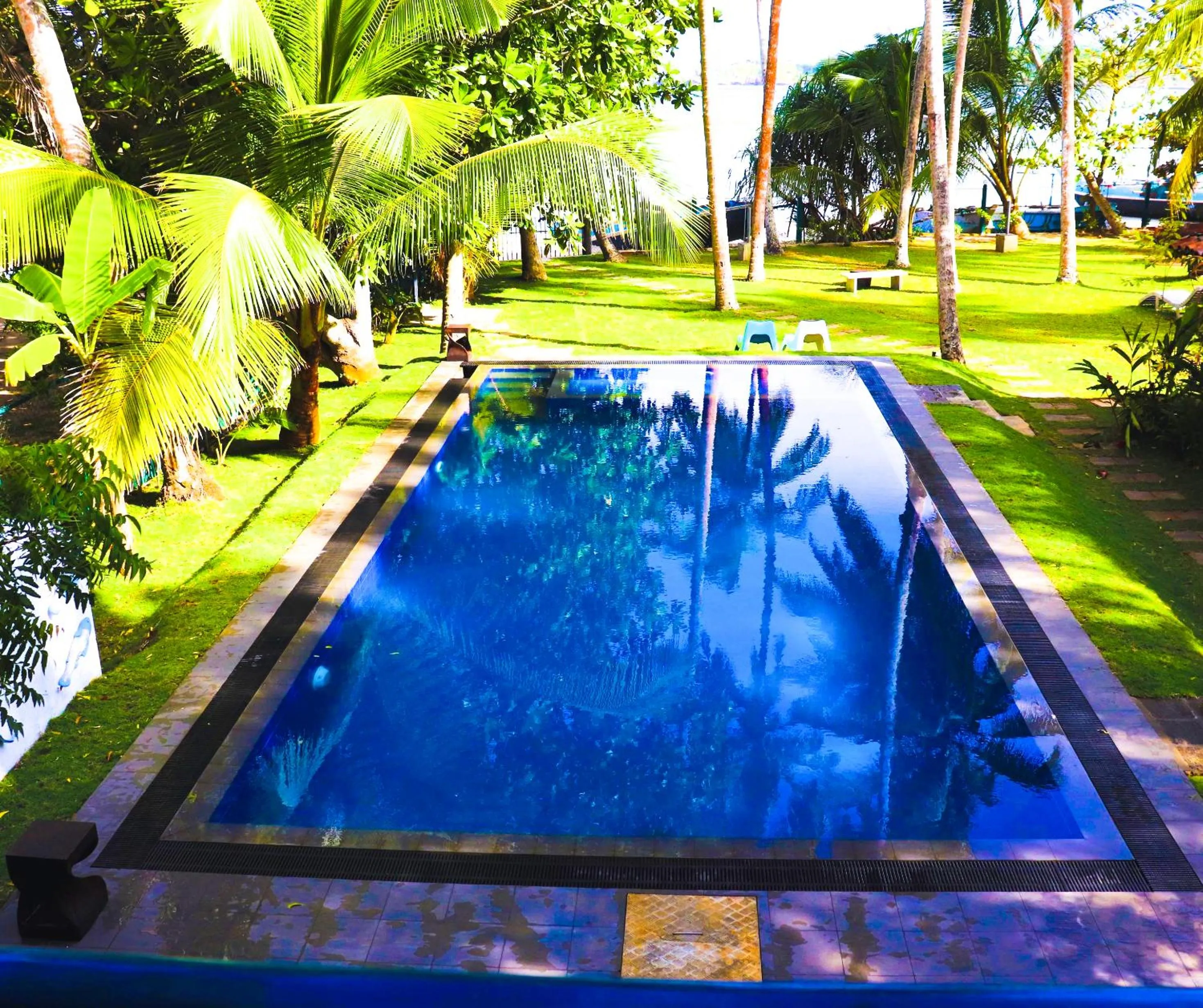 Pool view in Esperanza Beach Mawella
