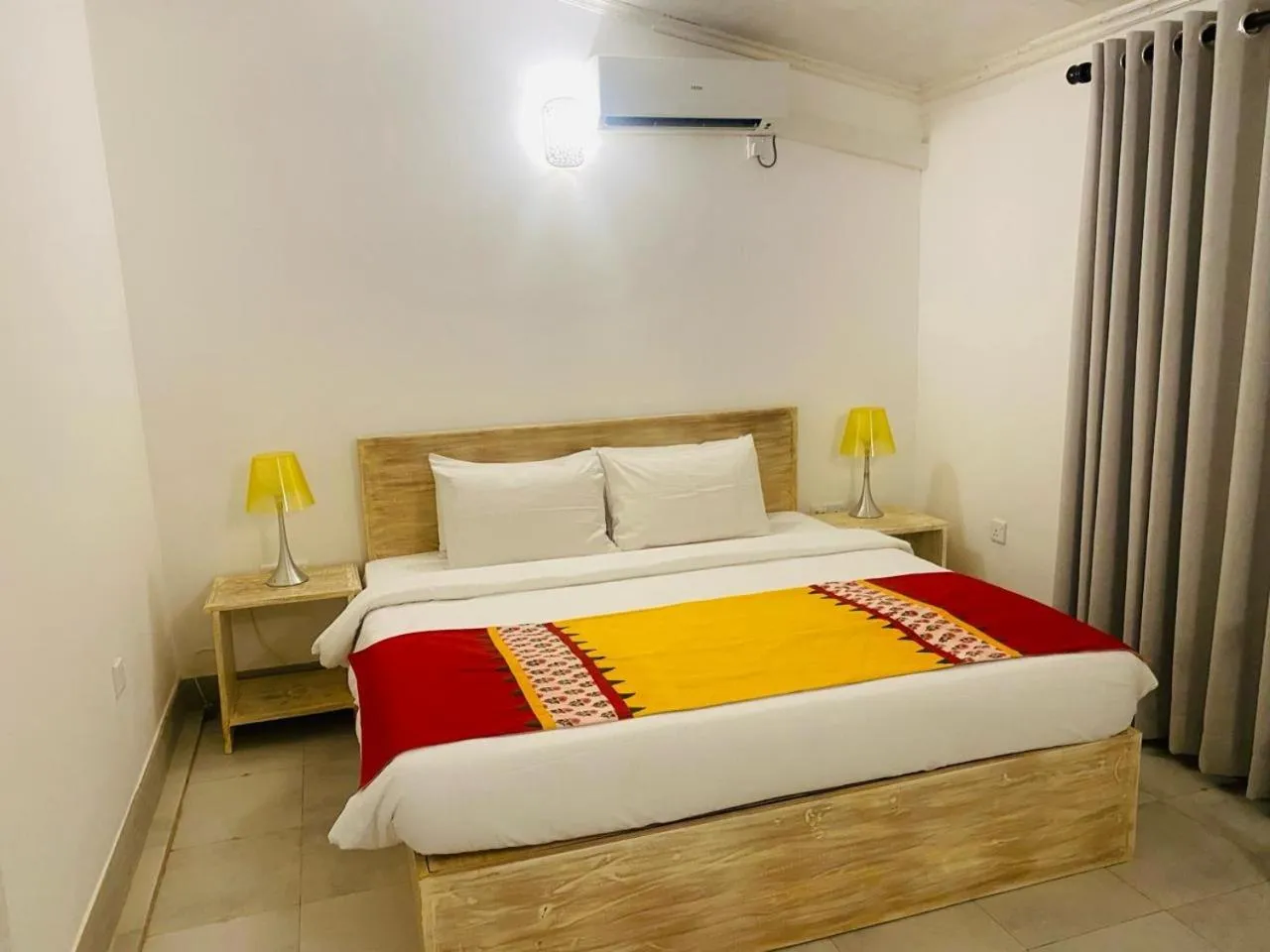 Bedroom, Bed in Esperanza Beach Mawella