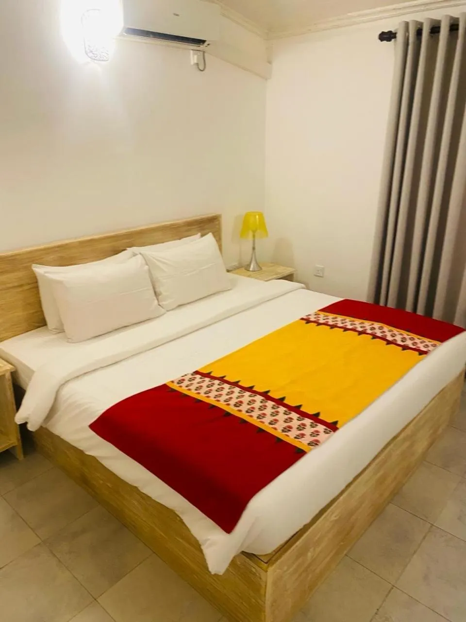 Bedroom, Bed in Esperanza Beach Mawella