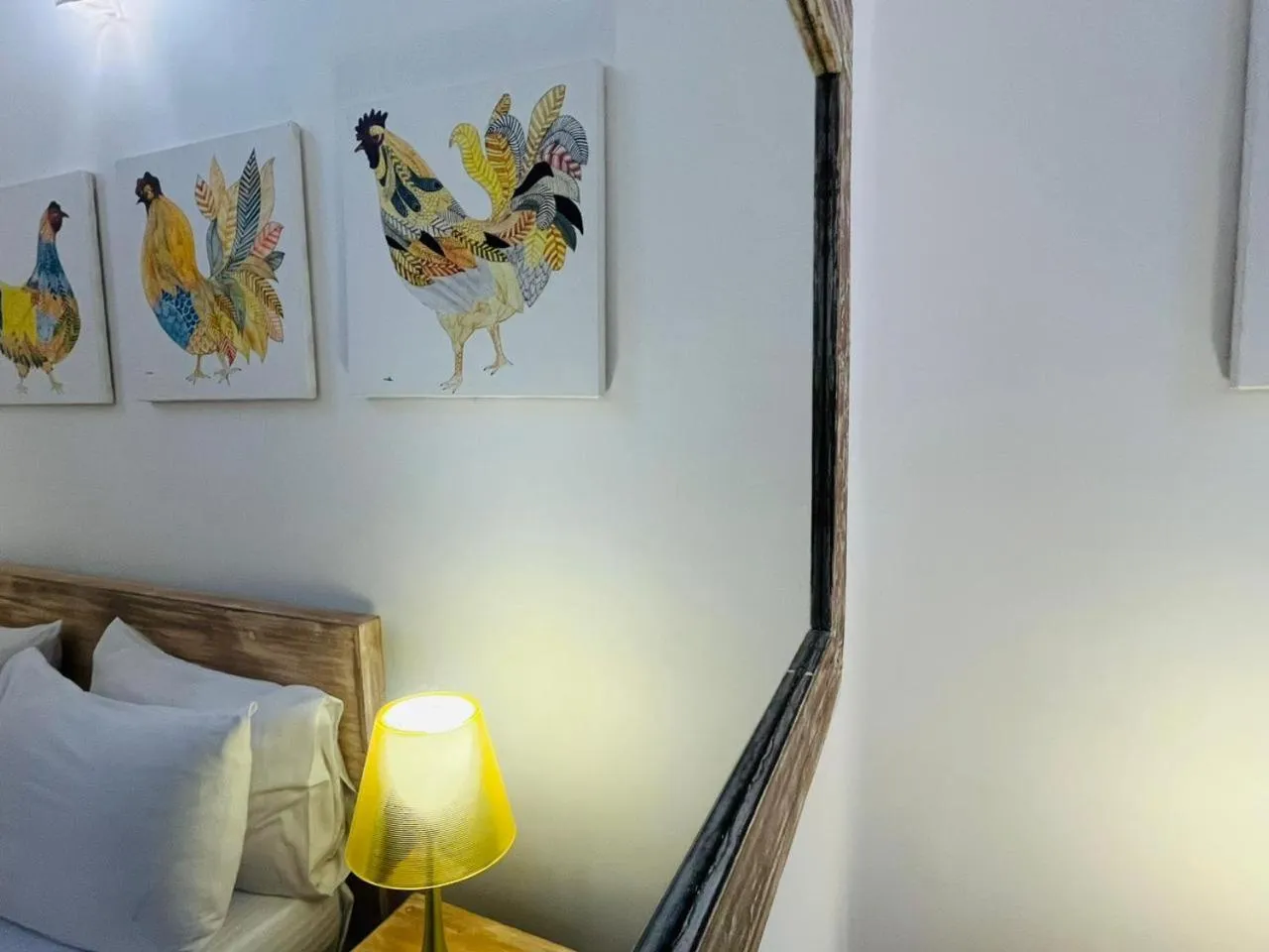 Bed in Esperanza Beach Mawella