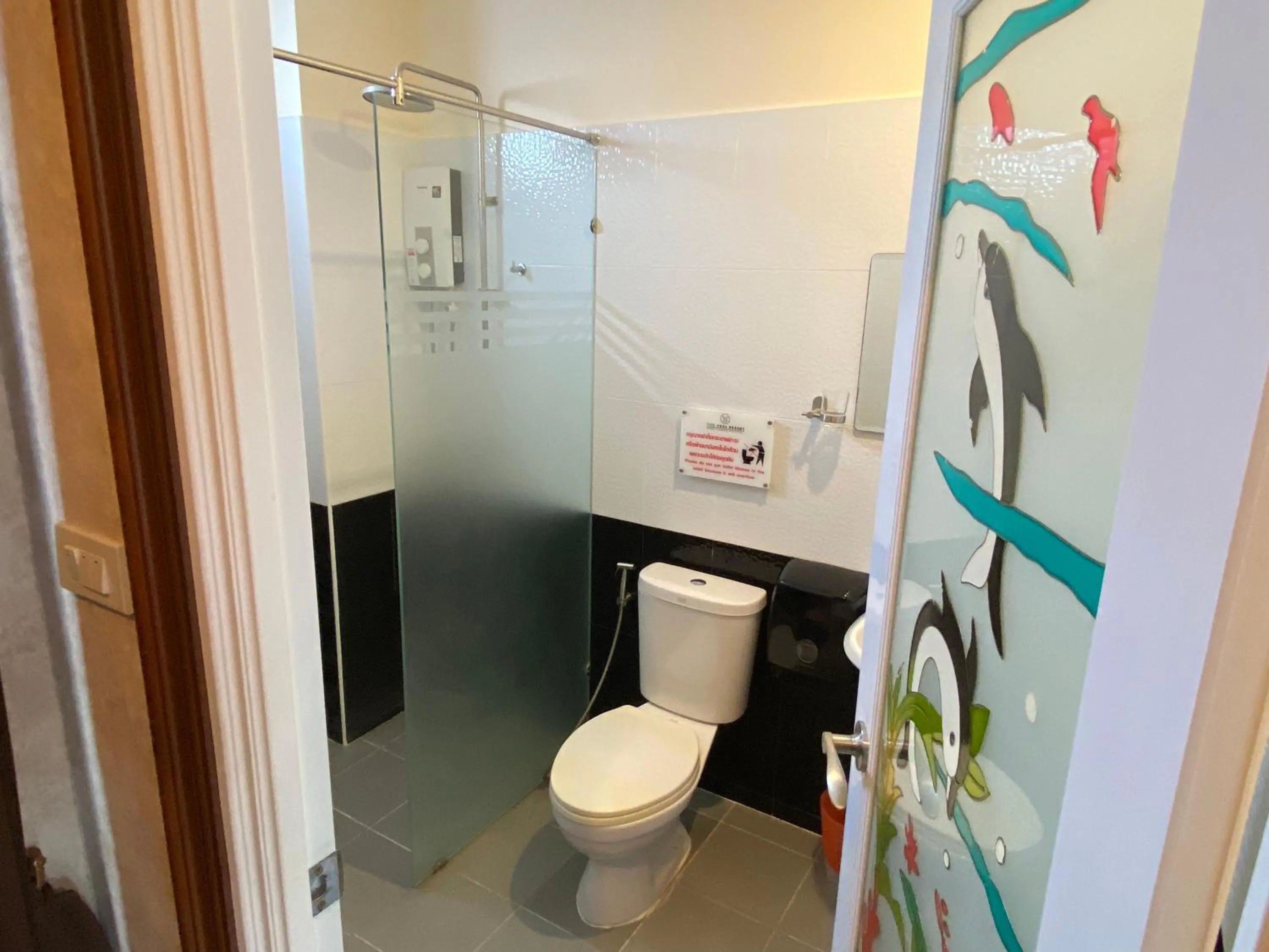 Bathroom in RoomQuest Chonburi Laem Chabang