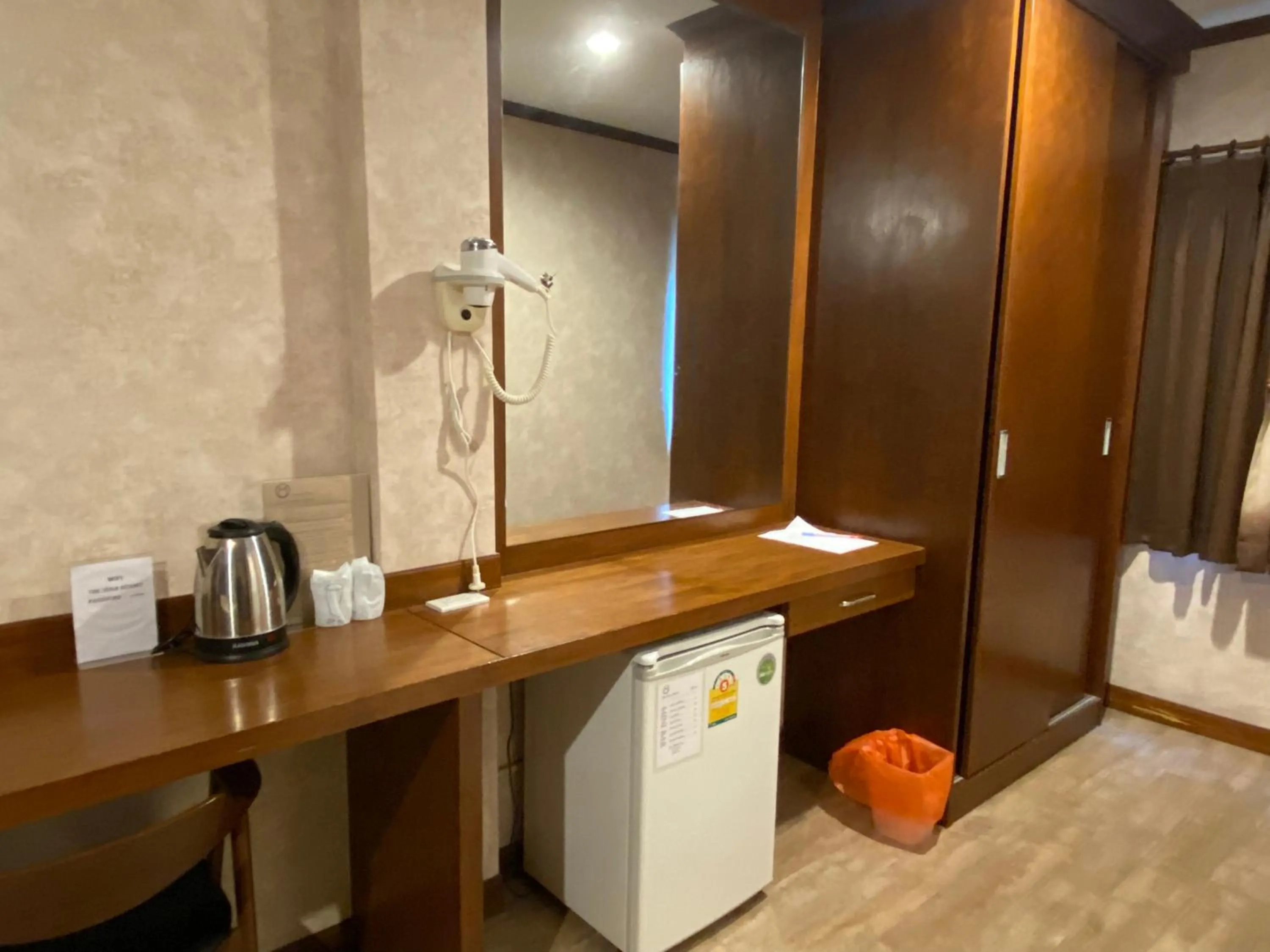 Area and facilities in RoomQuest Chonburi Laem Chabang