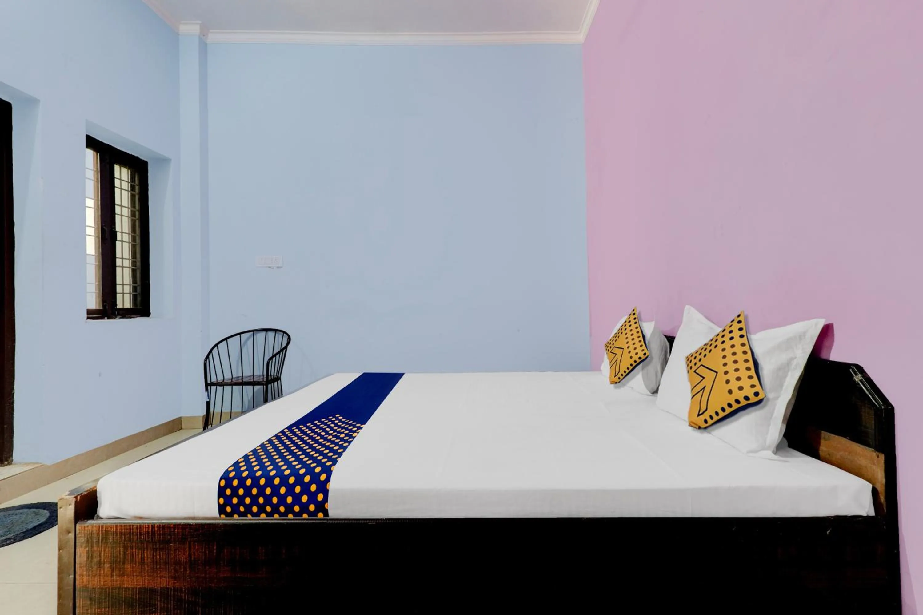 Bedroom in Hotel O Chaudhary Guest House