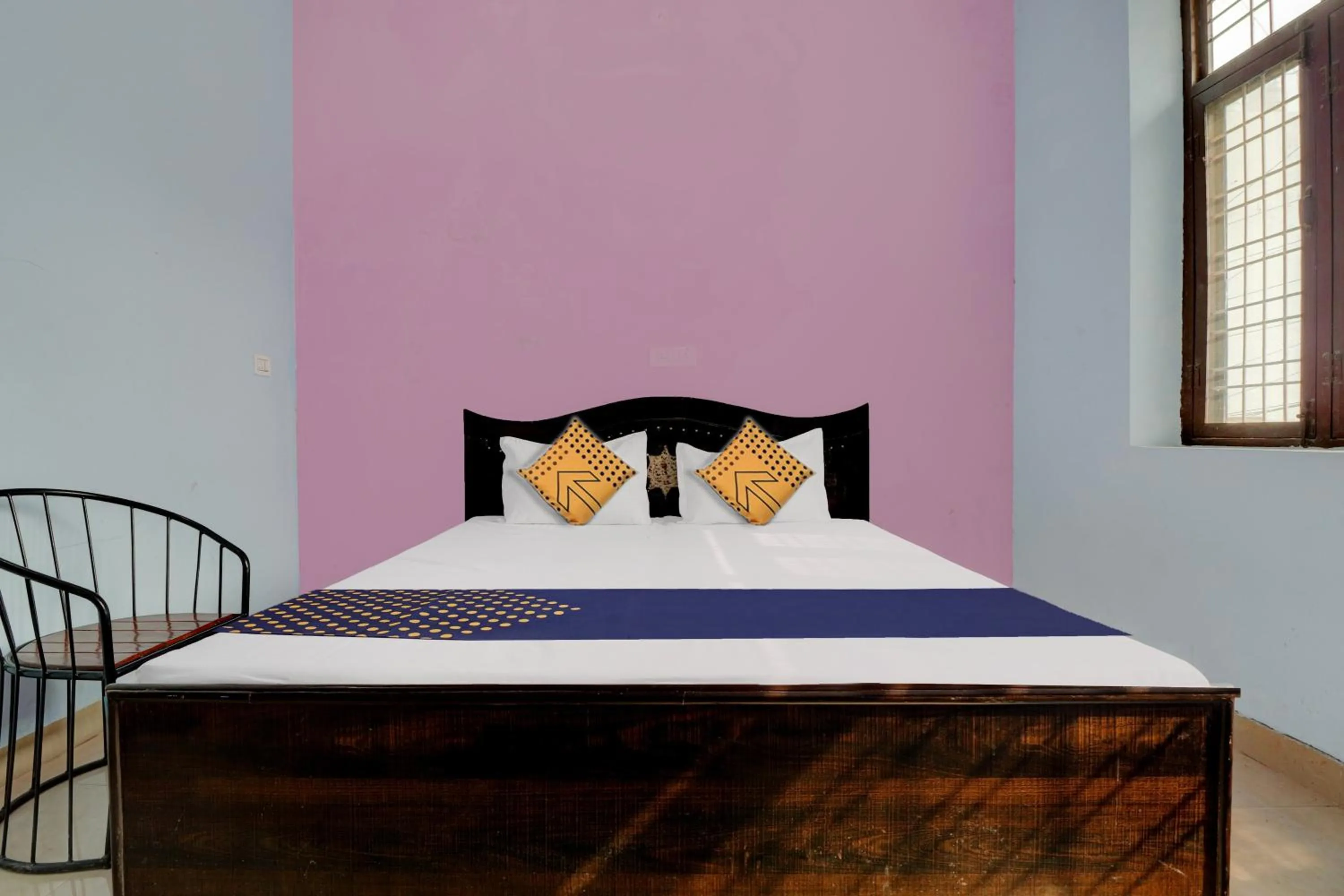 Bedroom in Hotel O Chaudhary Guest House