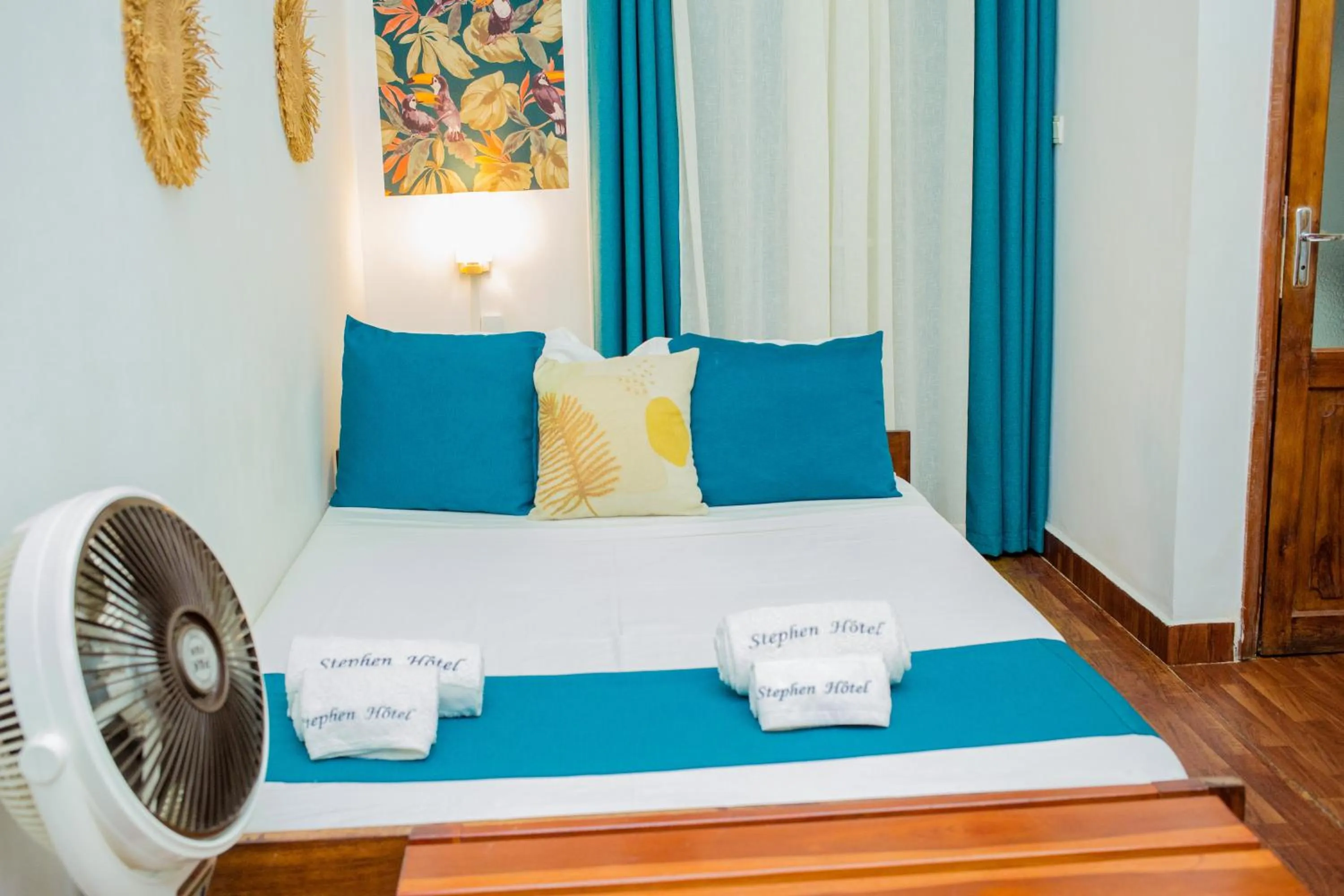 Bed in STEPHEN HOTEL