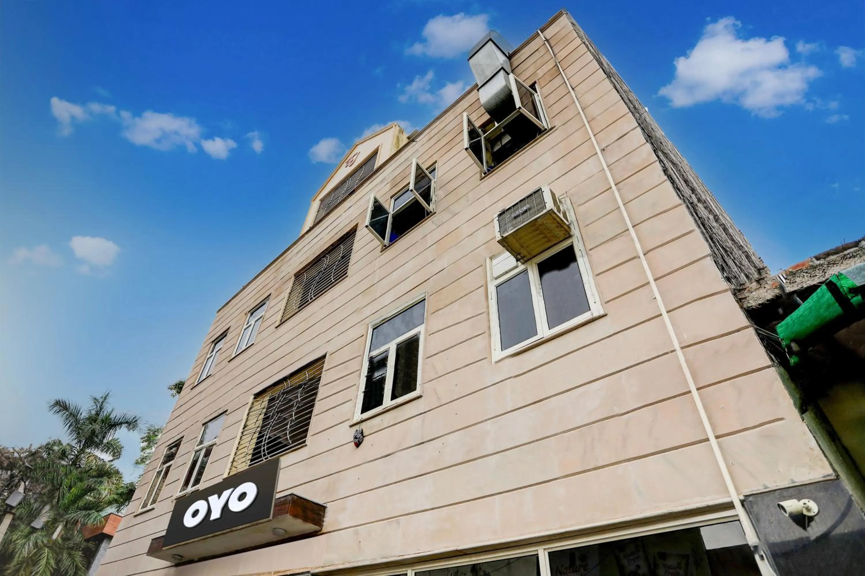 Facade/entrance in Hotel O Umen Hotels