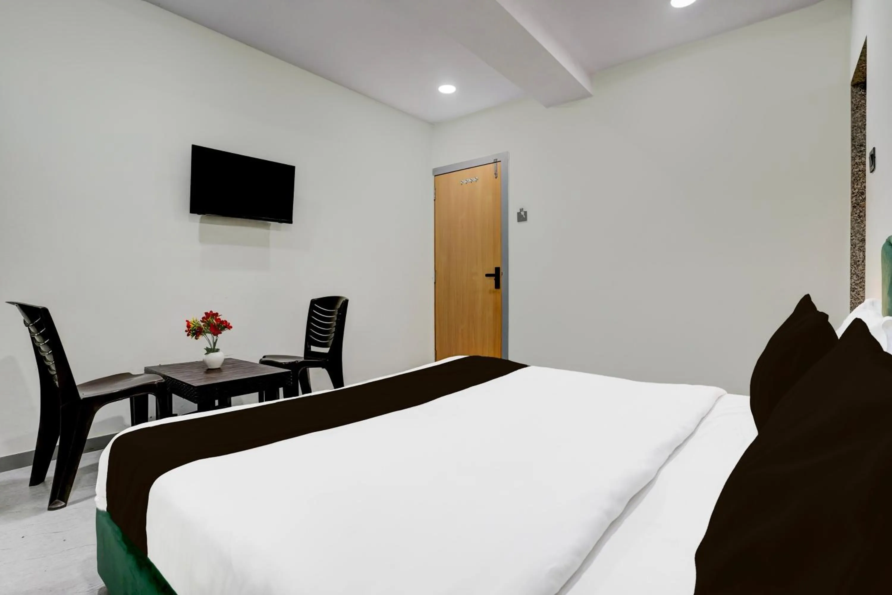 Bedroom, Bed in Collection O Adajan Formerly Hotel Sky Palace