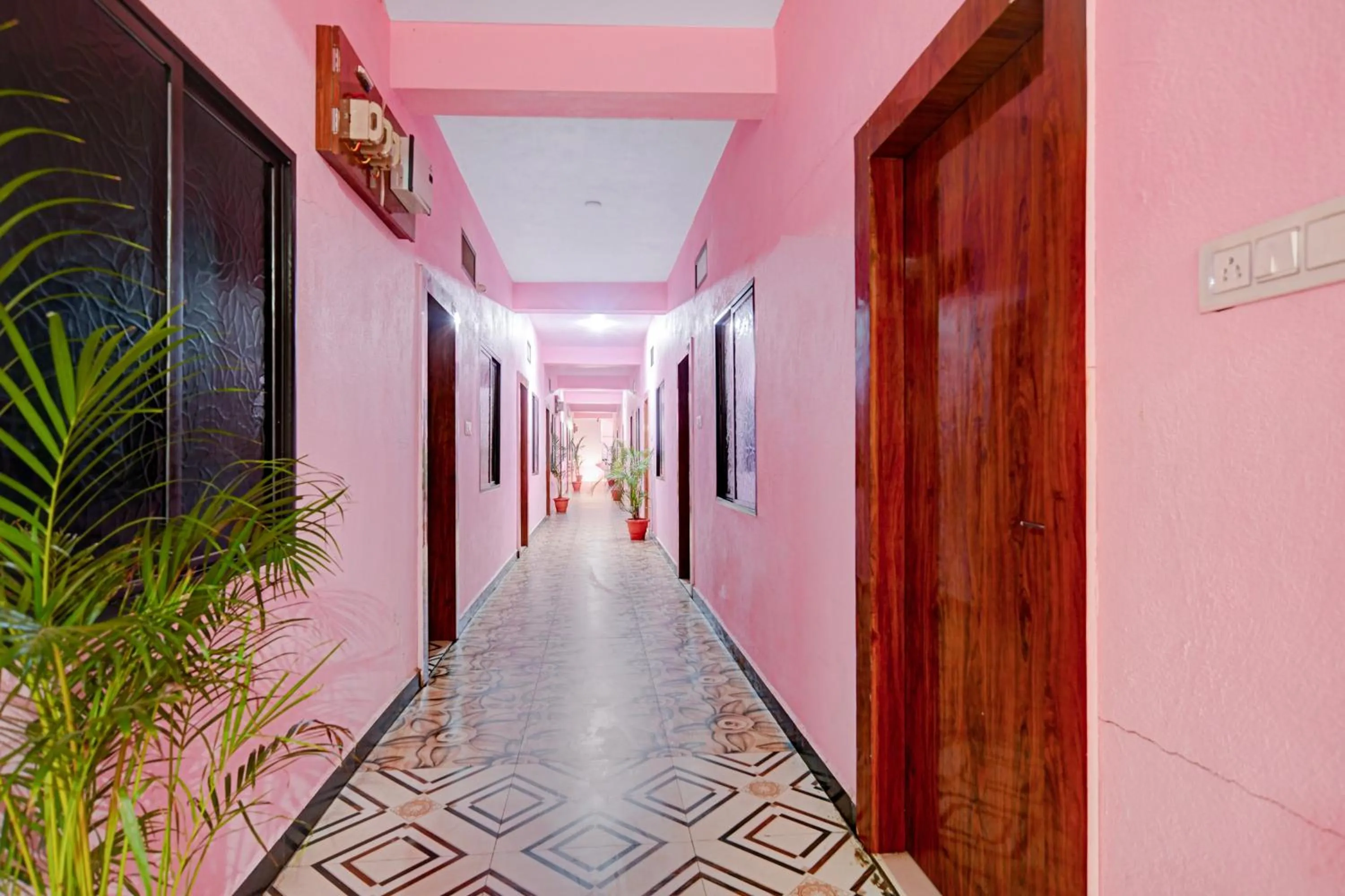 Lobby or reception in Hotel O Apna Palace