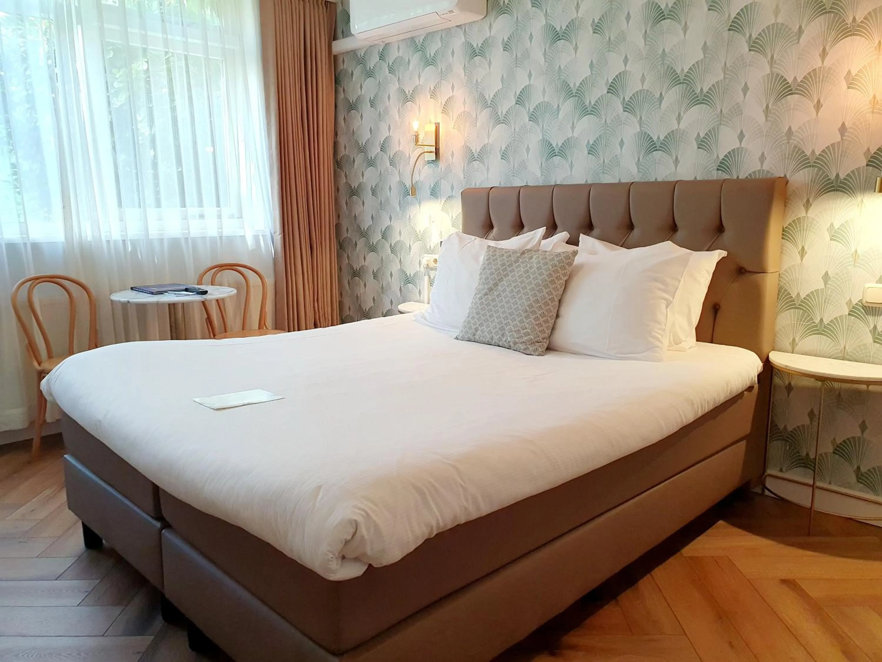 Bed in Hotel Sebel