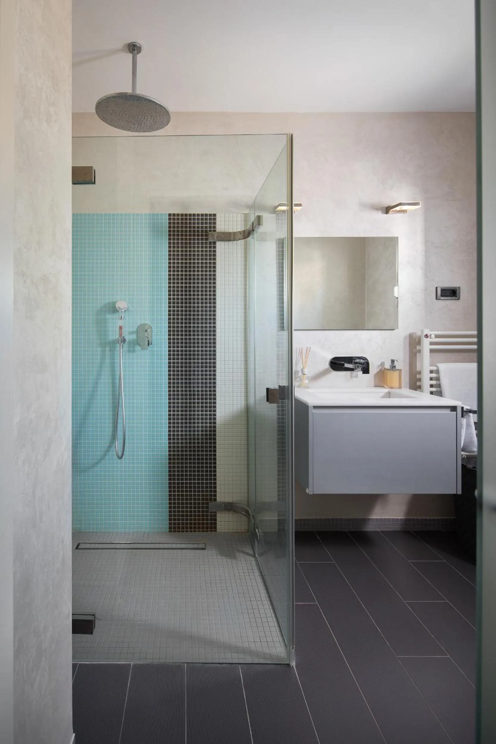 Shower in Villa Valsavia, apartment Valsavia with pool and SPA