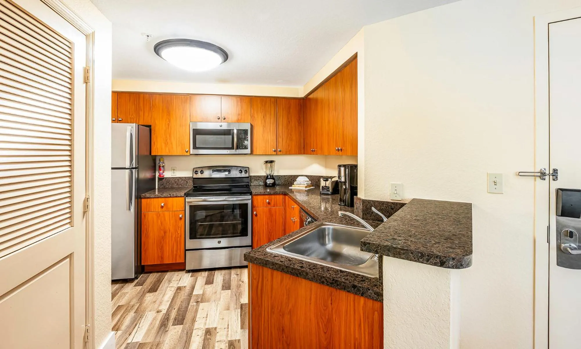 Kitchen or kitchenette in Mizner Place at Weston Town Center, Fort Lauderdale