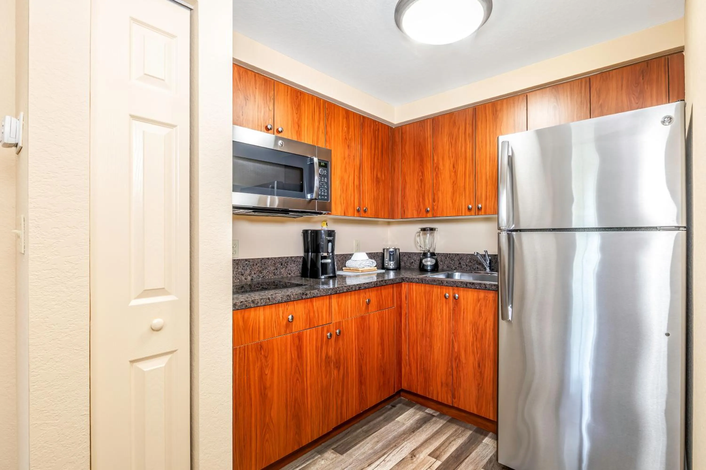 Kitchen or kitchenette in Mizner Place at Weston Town Center, Fort Lauderdale