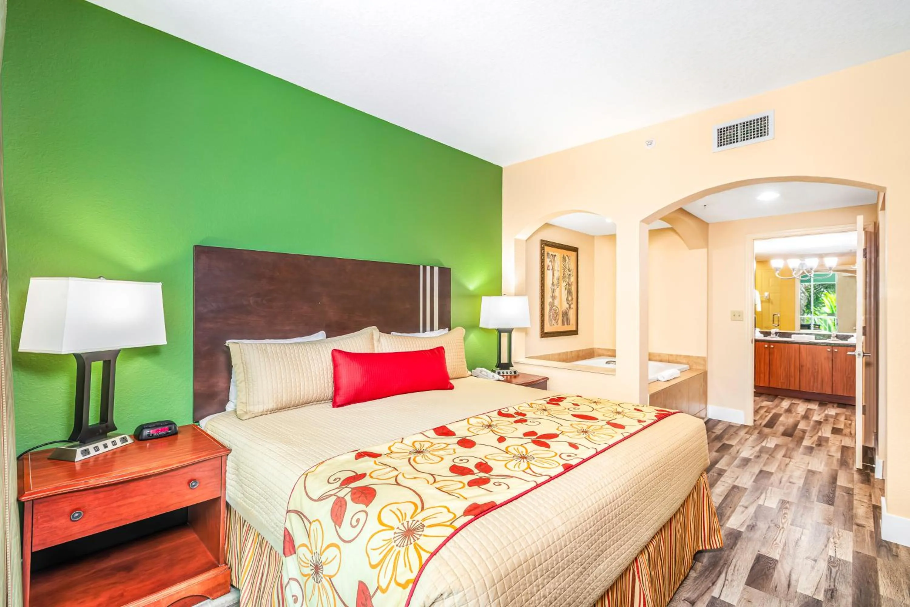 Bedroom, Bed in Mizner Place at Weston Town Center, Fort Lauderdale