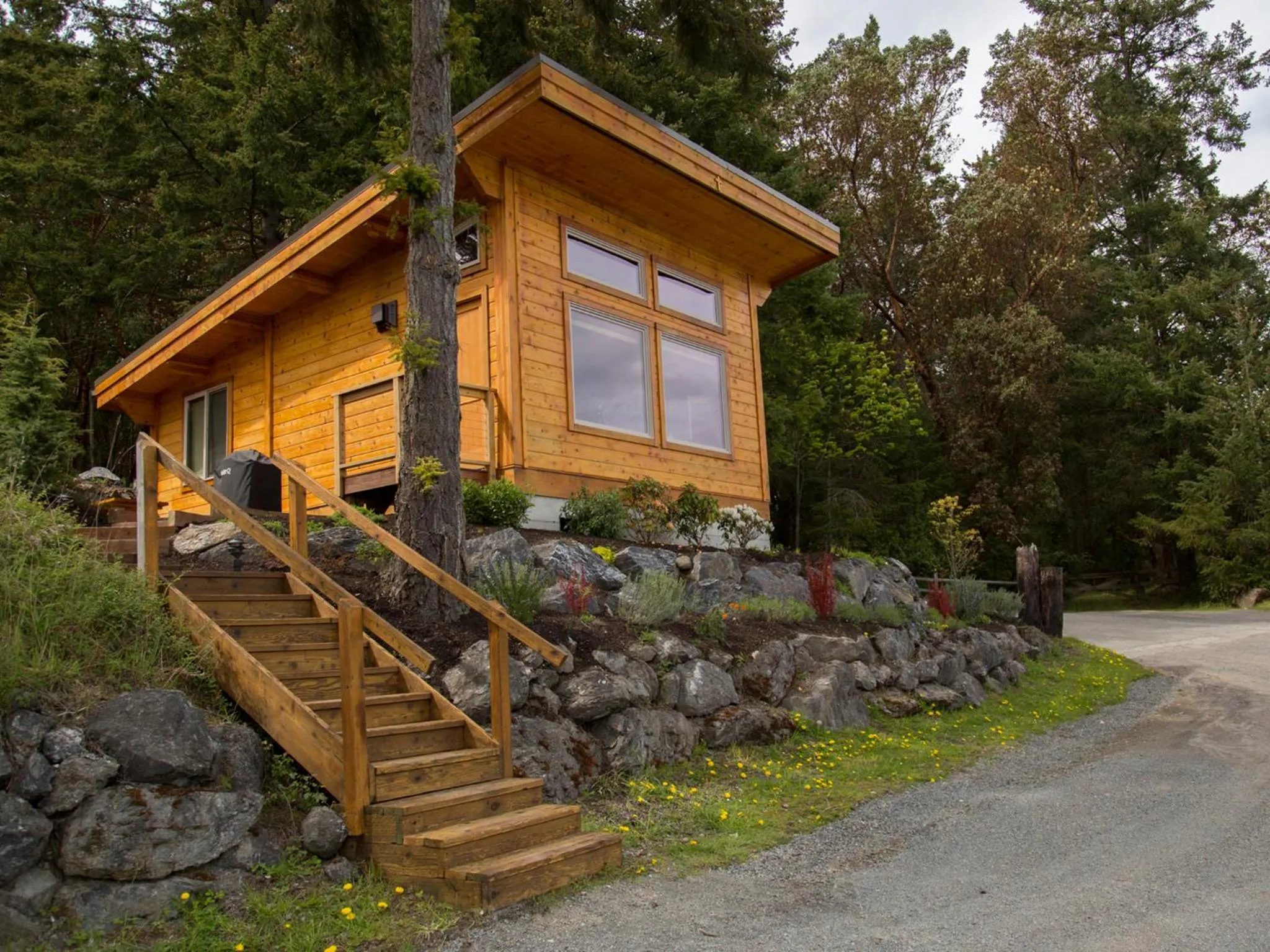 Facade/entrance in Snug Harbor Resort and Marina