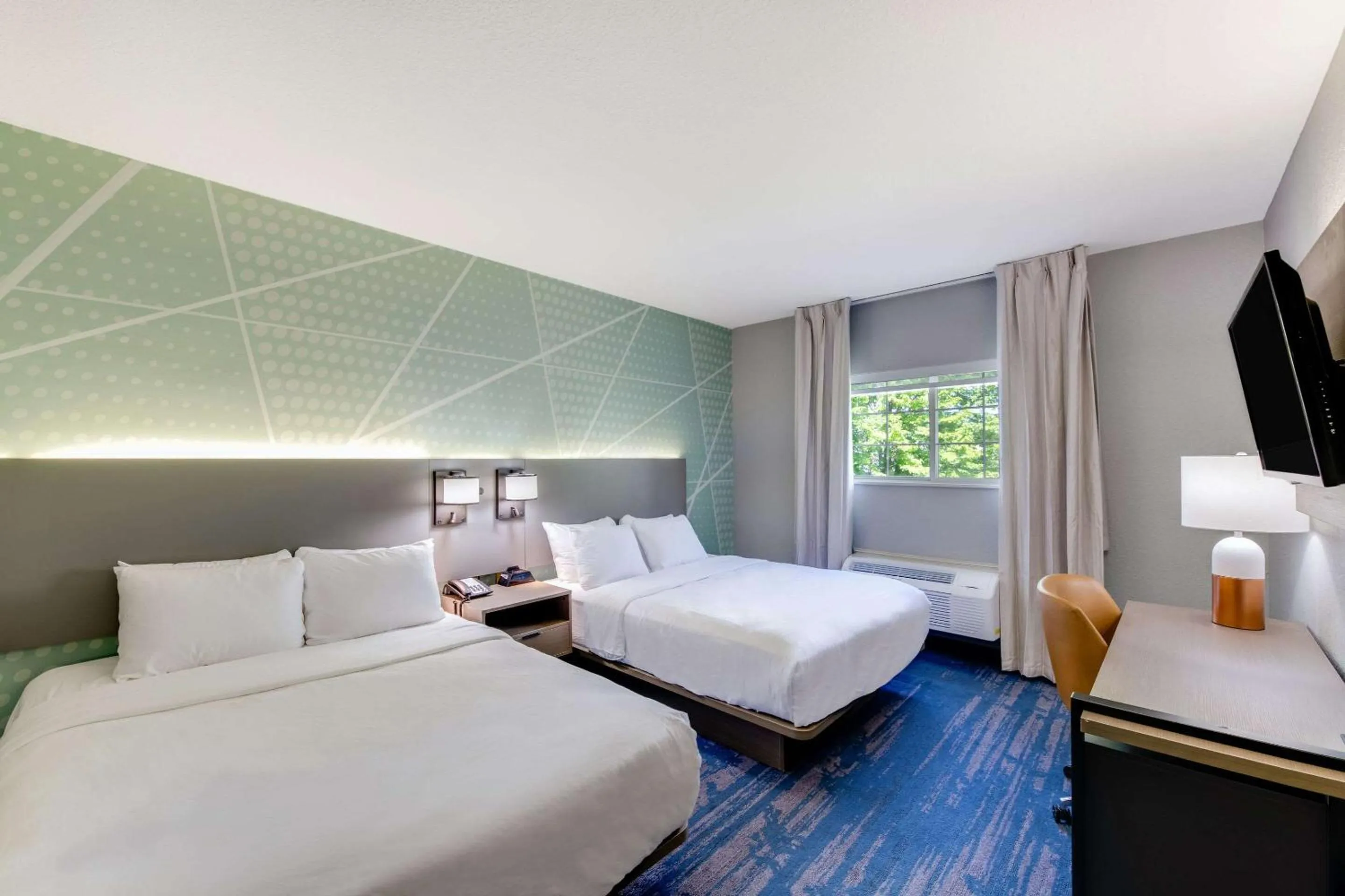 Bedroom, Bed in Comfort Inn & Suites Weston - Wausau