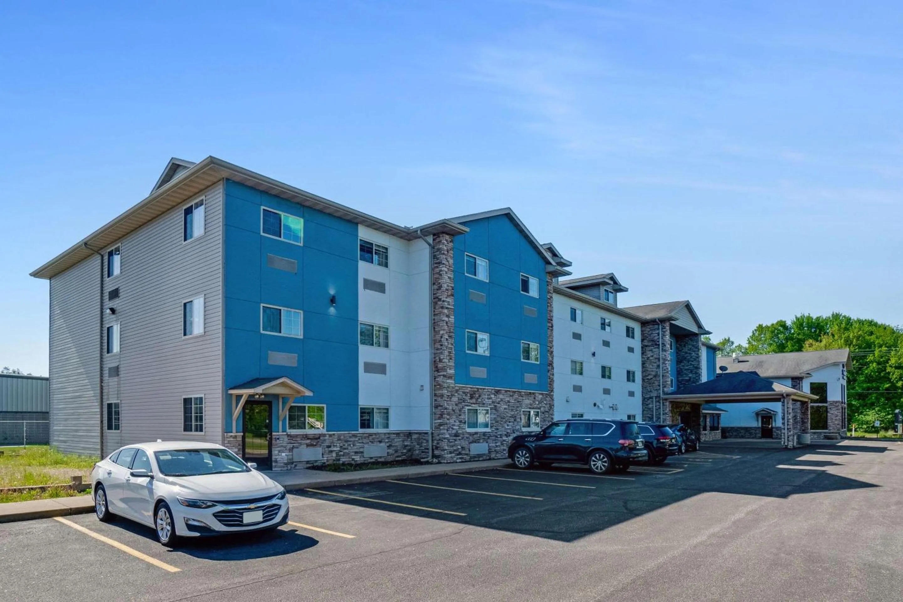 Property building in Comfort Inn & Suites Weston - Wausau