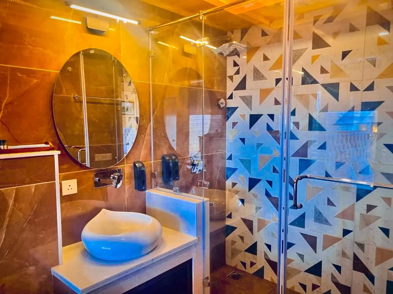 Bathroom in Hotel Wood Stock Luxury - A Boutique Property - Penthouse - Open Air Restaurant & Terrace