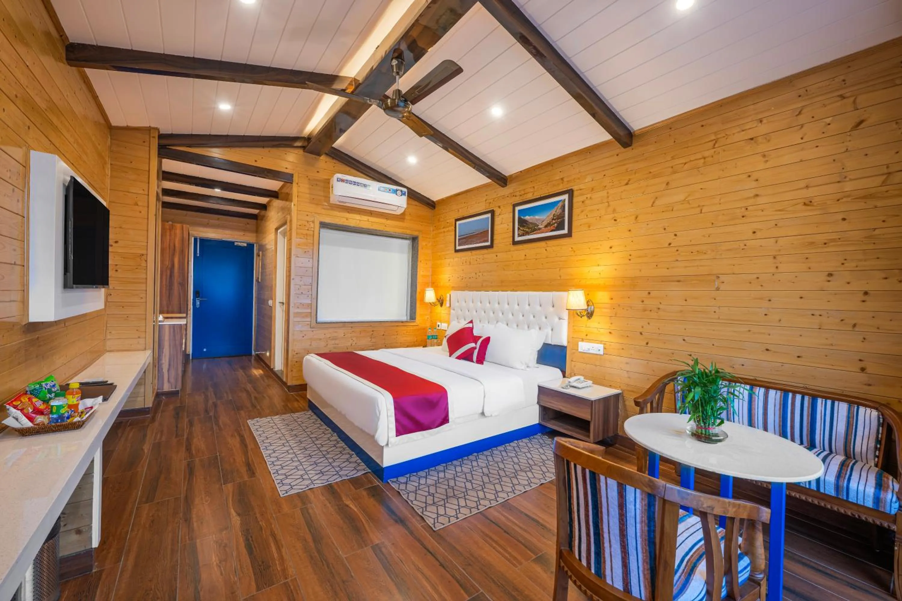 Bed in Hotel Wood Stock Luxury - A Boutique Property - Penthouse - Open Air Restaurant & Terrace