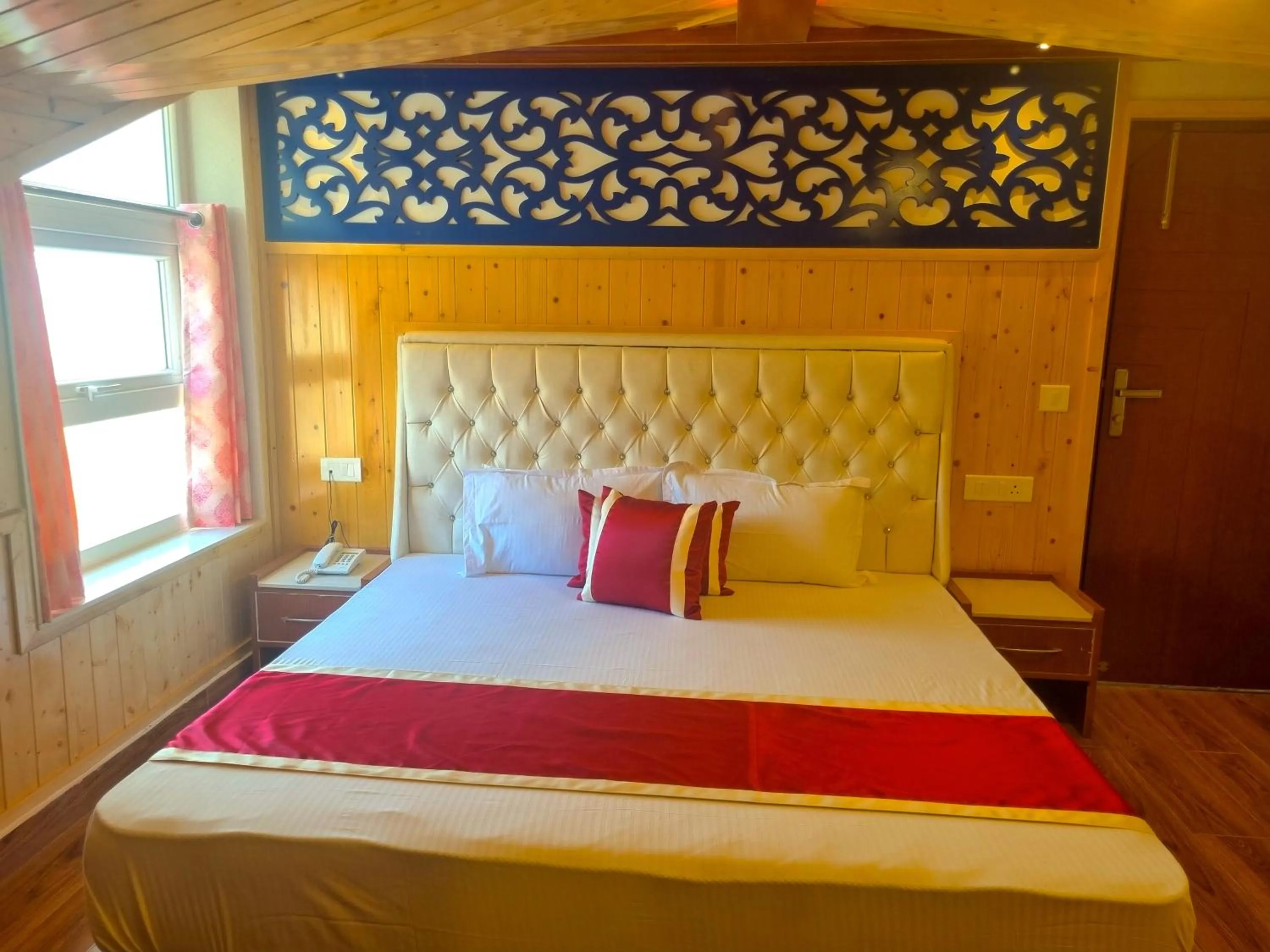 Bed in Hotel Wood Stock Luxury - A Boutique Property - Penthouse - Open Air Restaurant & Terrace