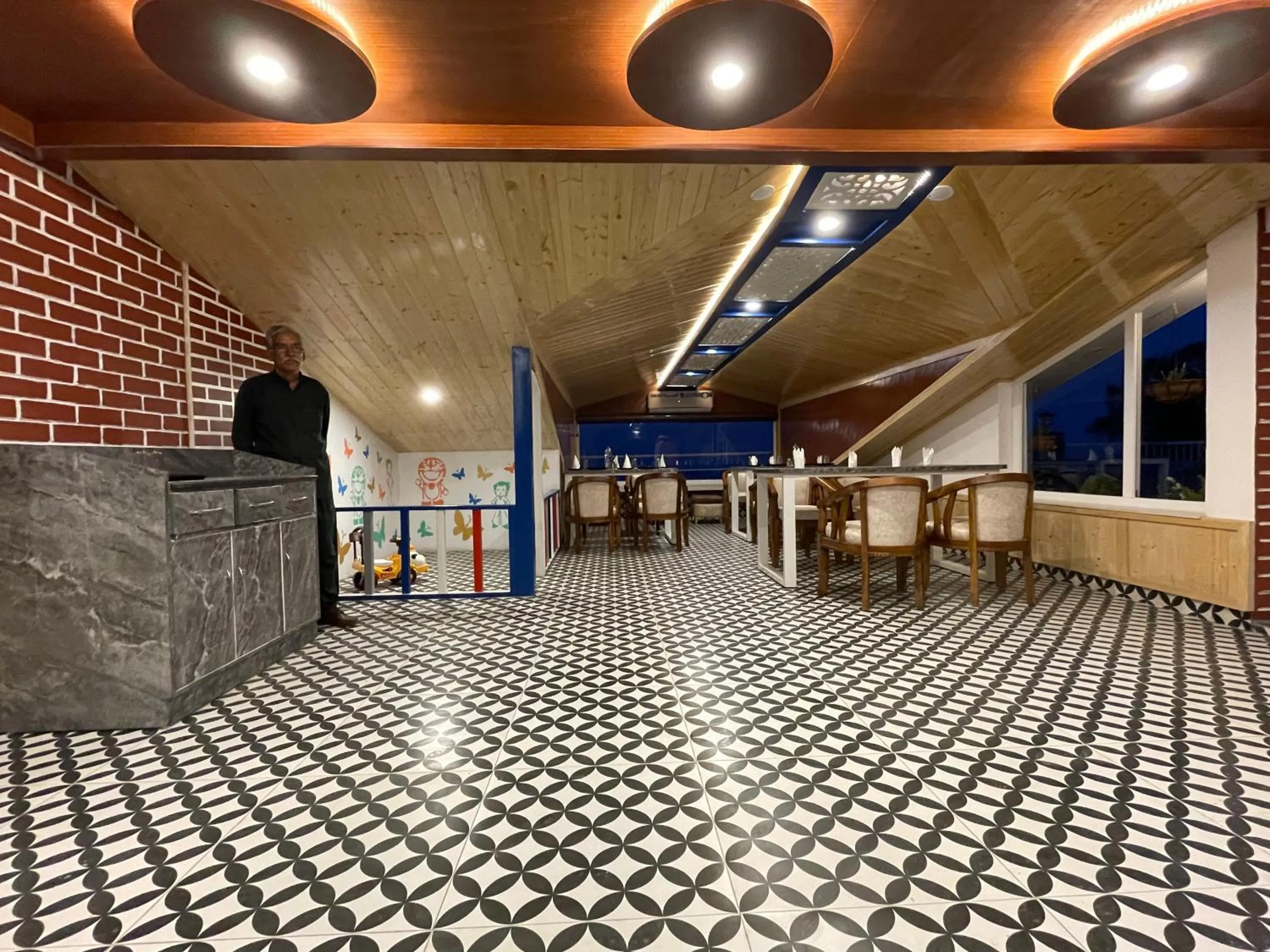 Restaurant/places to eat in Hotel Wood Stock Luxury - A Boutique Property - Penthouse - Open Air Restaurant & Terrace