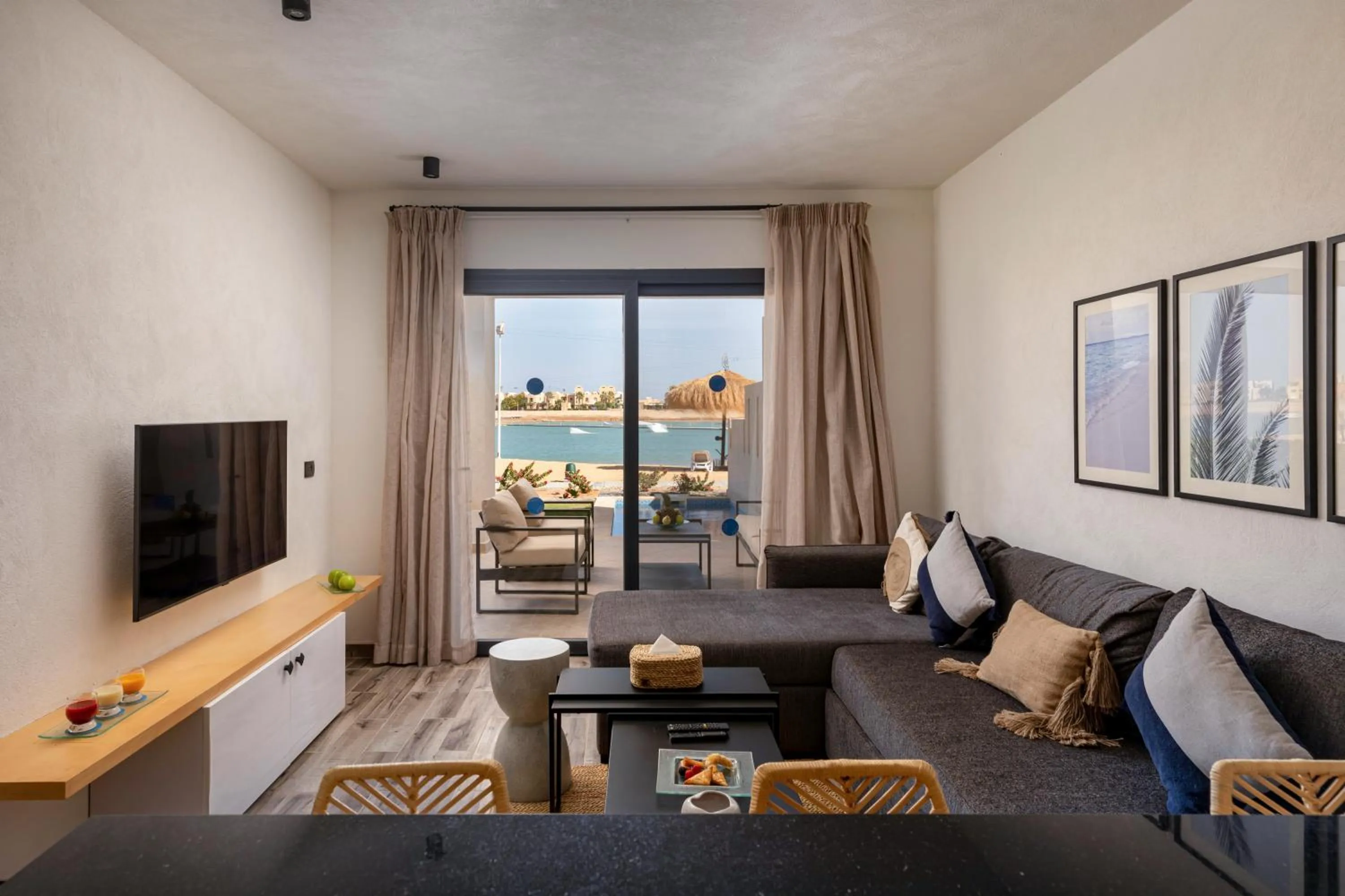 TV and multimedia in Creek Hotel and Residences El Gouna