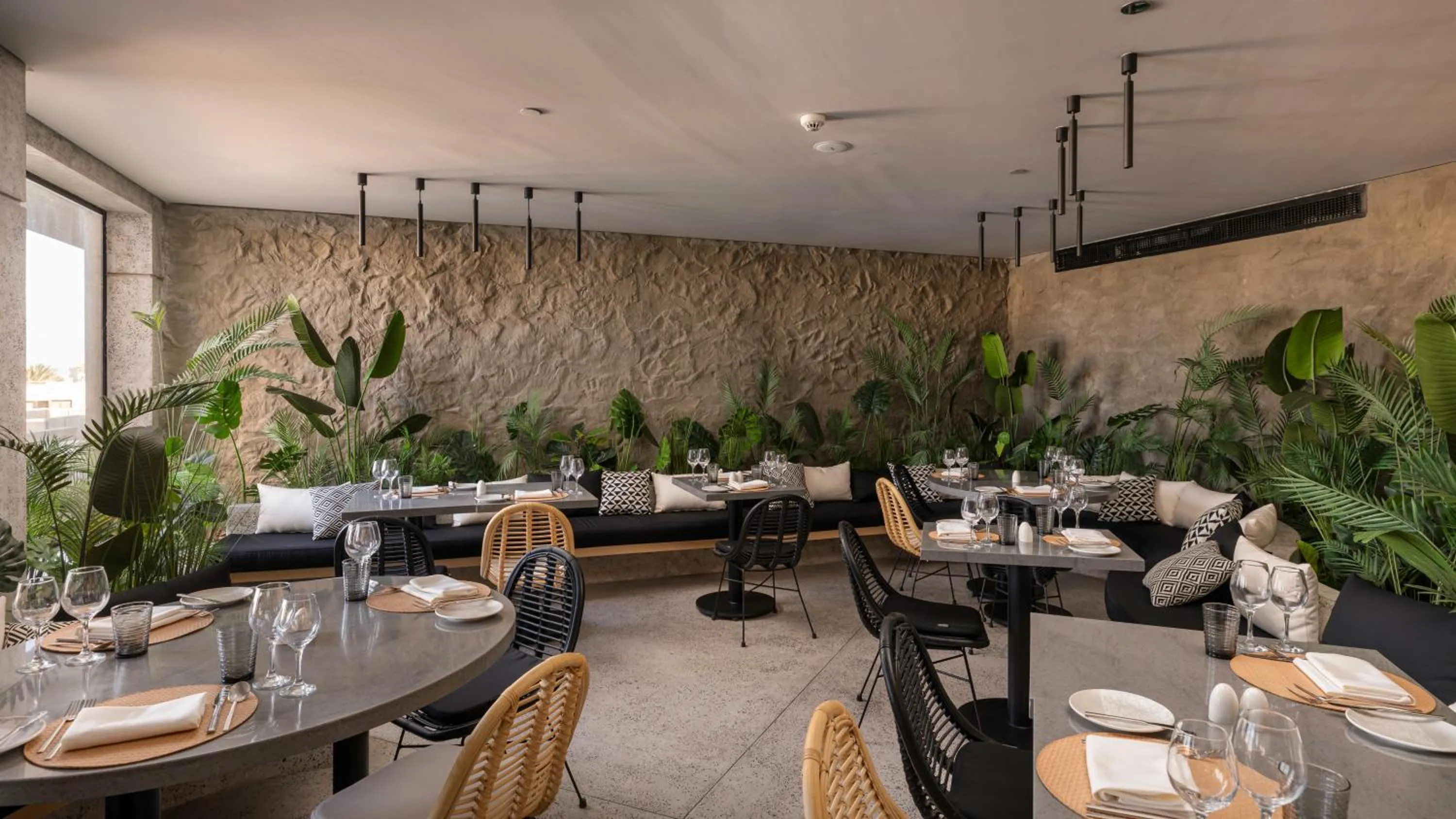 Restaurant/places to eat in Creek Hotel and Residences El Gouna