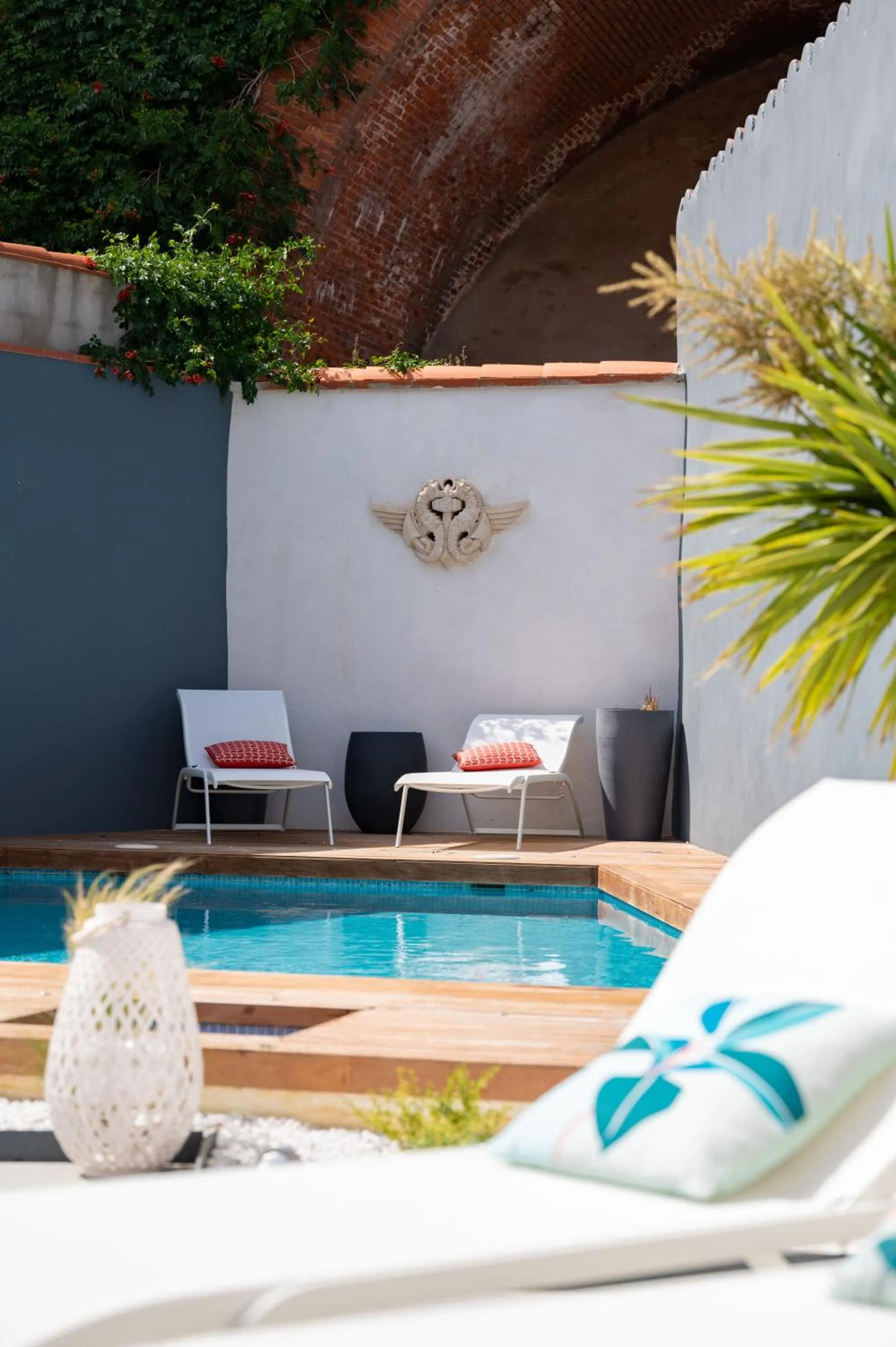 Patio in Hôtel Le Ribéral