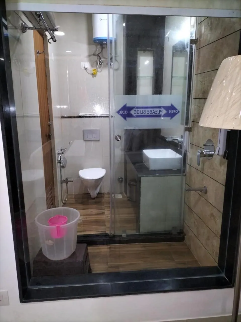 Toilet in Hotel Seth Murlidhar Seva Sadan-Near Prem Mandir