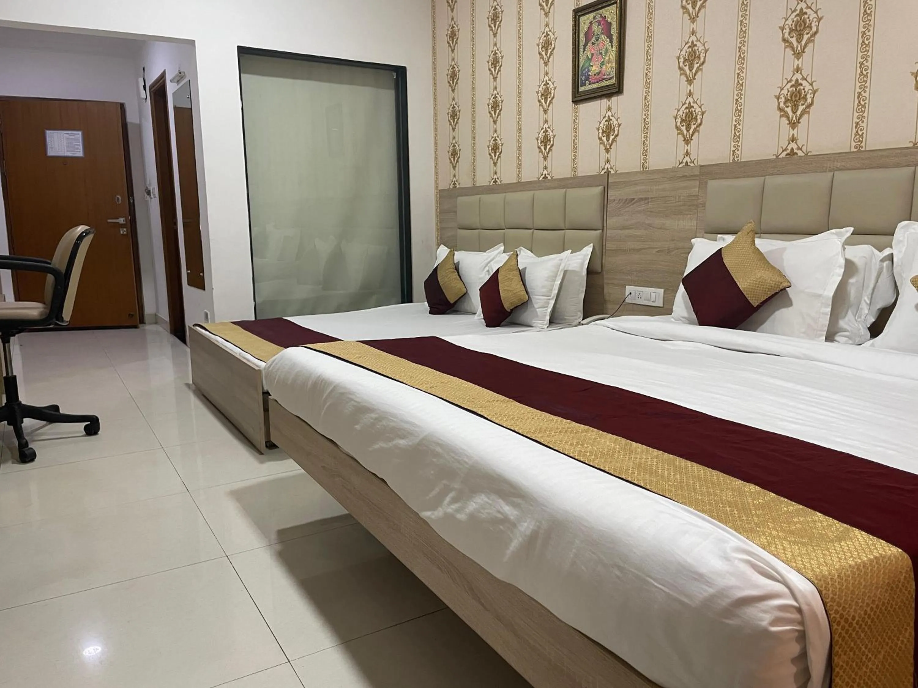 Bedroom, Bed in Hotel Seth Murlidhar Seva Sadan-Near Prem Mandir