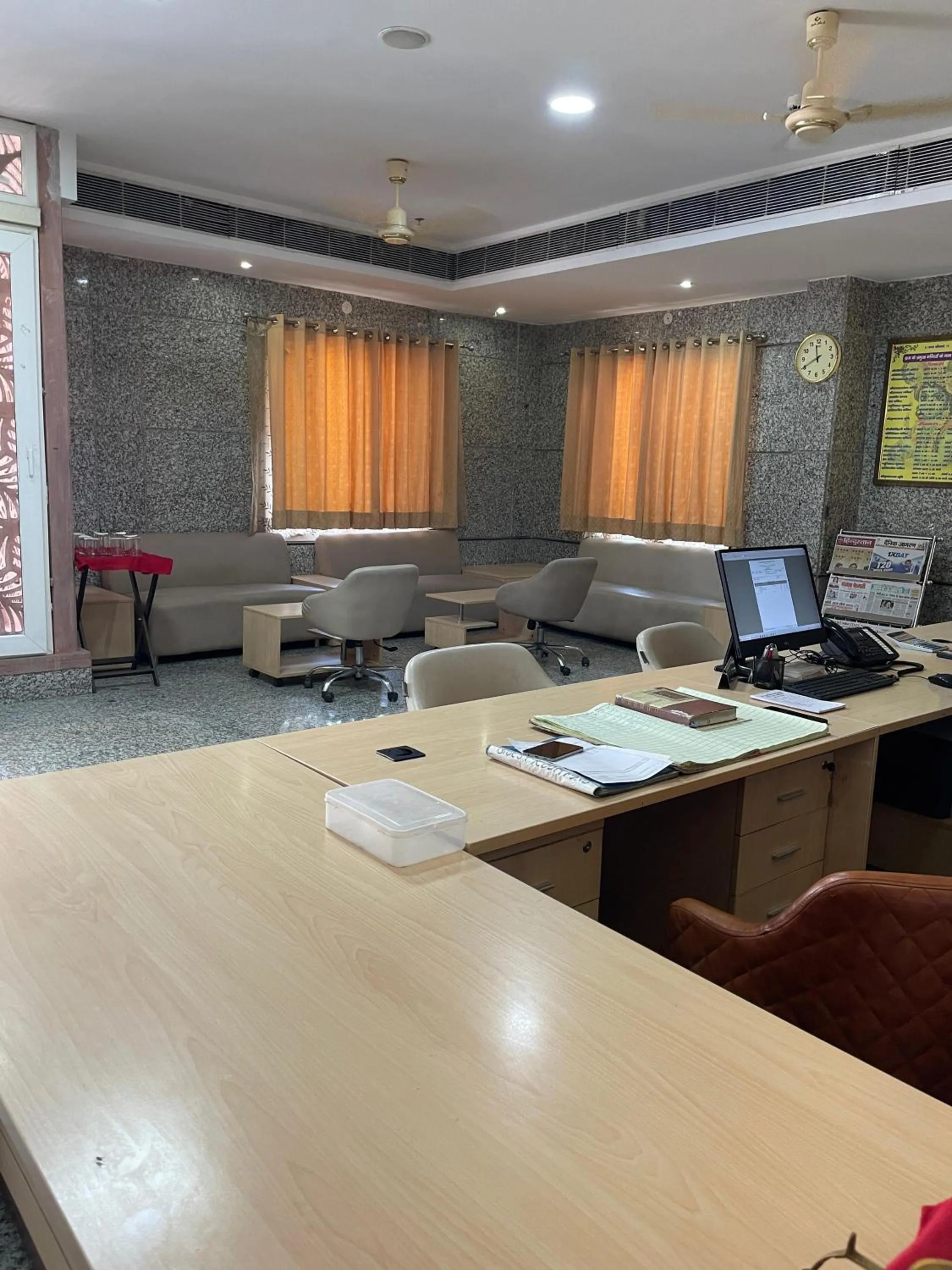 Seating area in Hotel Seth Murlidhar Seva Sadan-Near Prem Mandir