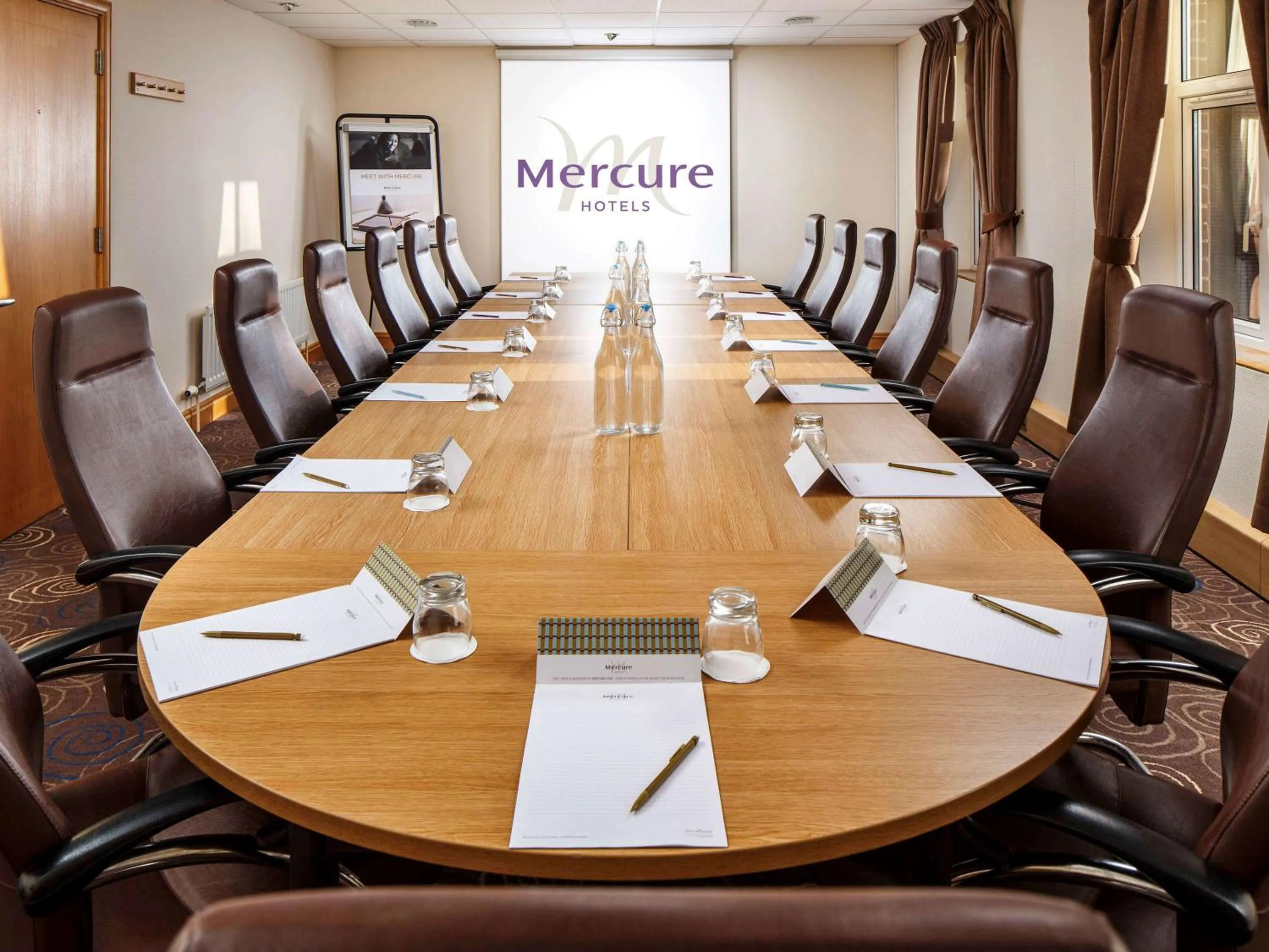 On site, Business Area/Conference Room in Mercure Leeds Parkway Hotel