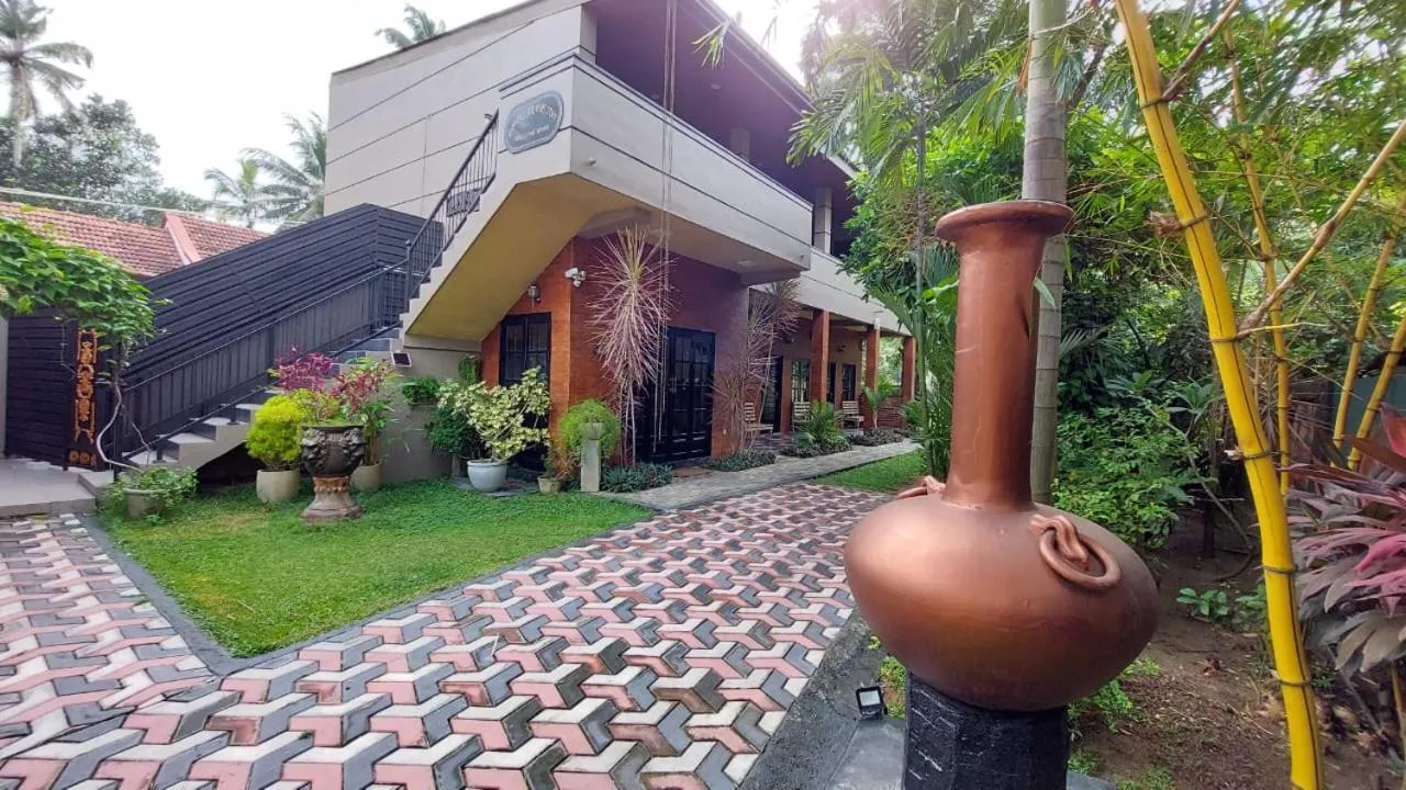 Property building in Edwin's Airport Garden