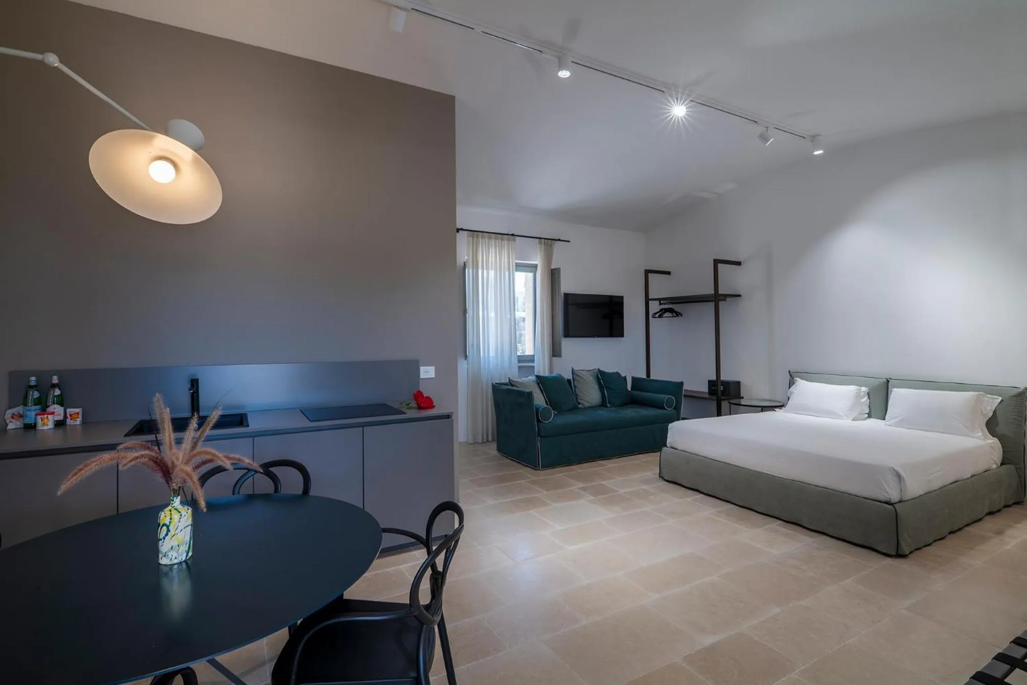 Kitchen or kitchenette, Bed in Torre Assunta Masseria