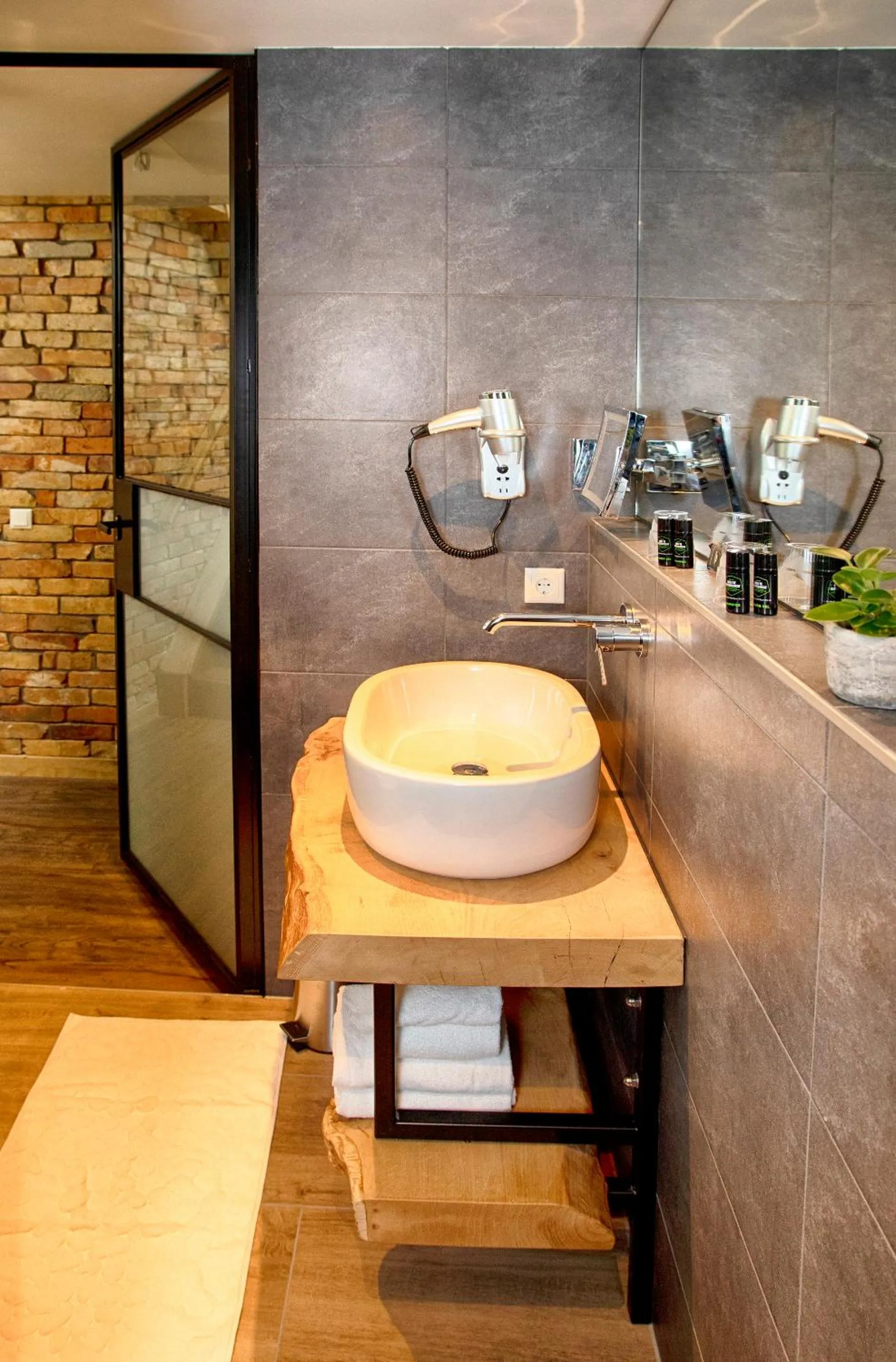 Bathroom in Boutique Hotel, Restaurant & Wellness Westerburcht