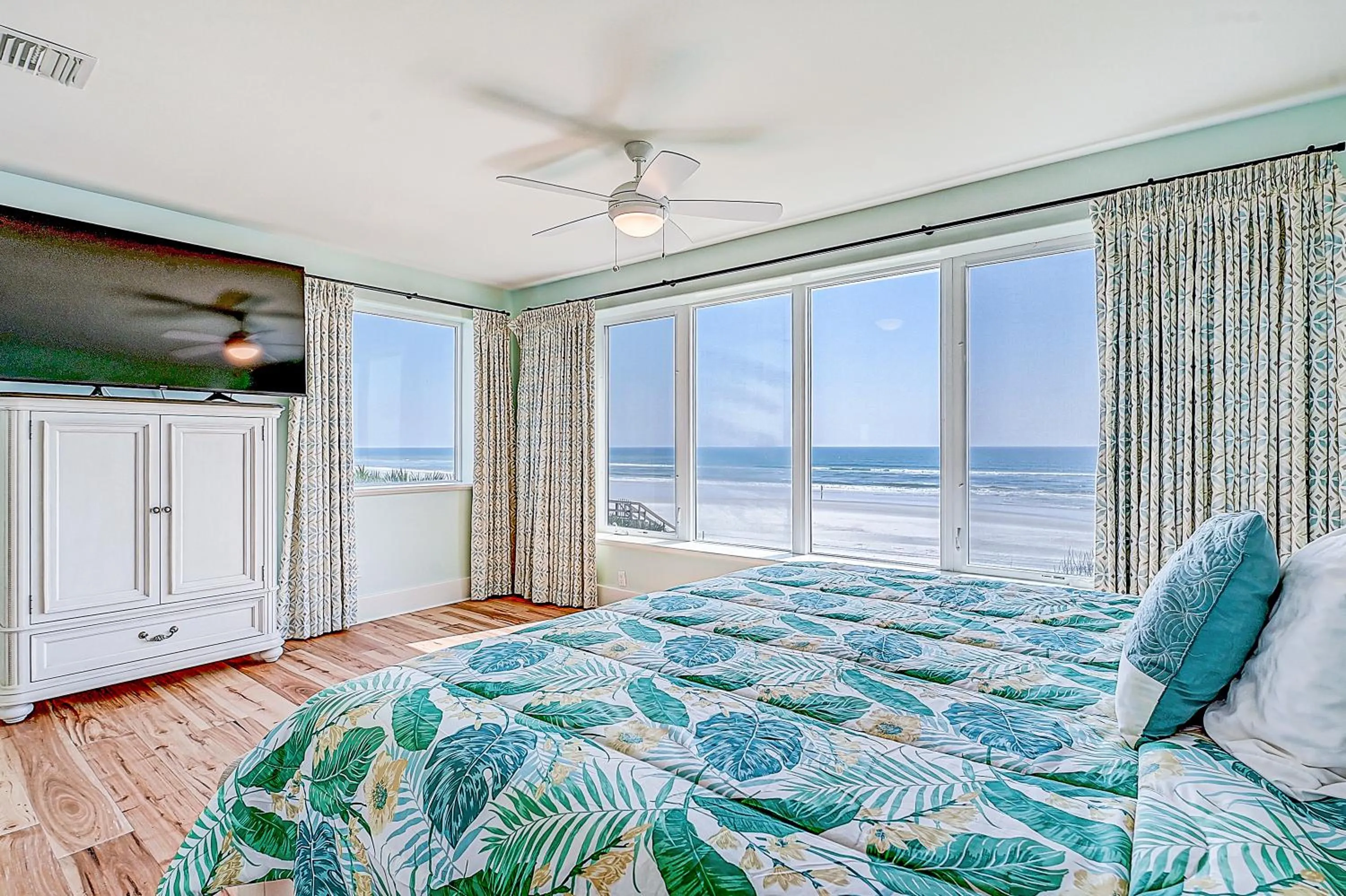 Other, Bed in Ocean Paradise