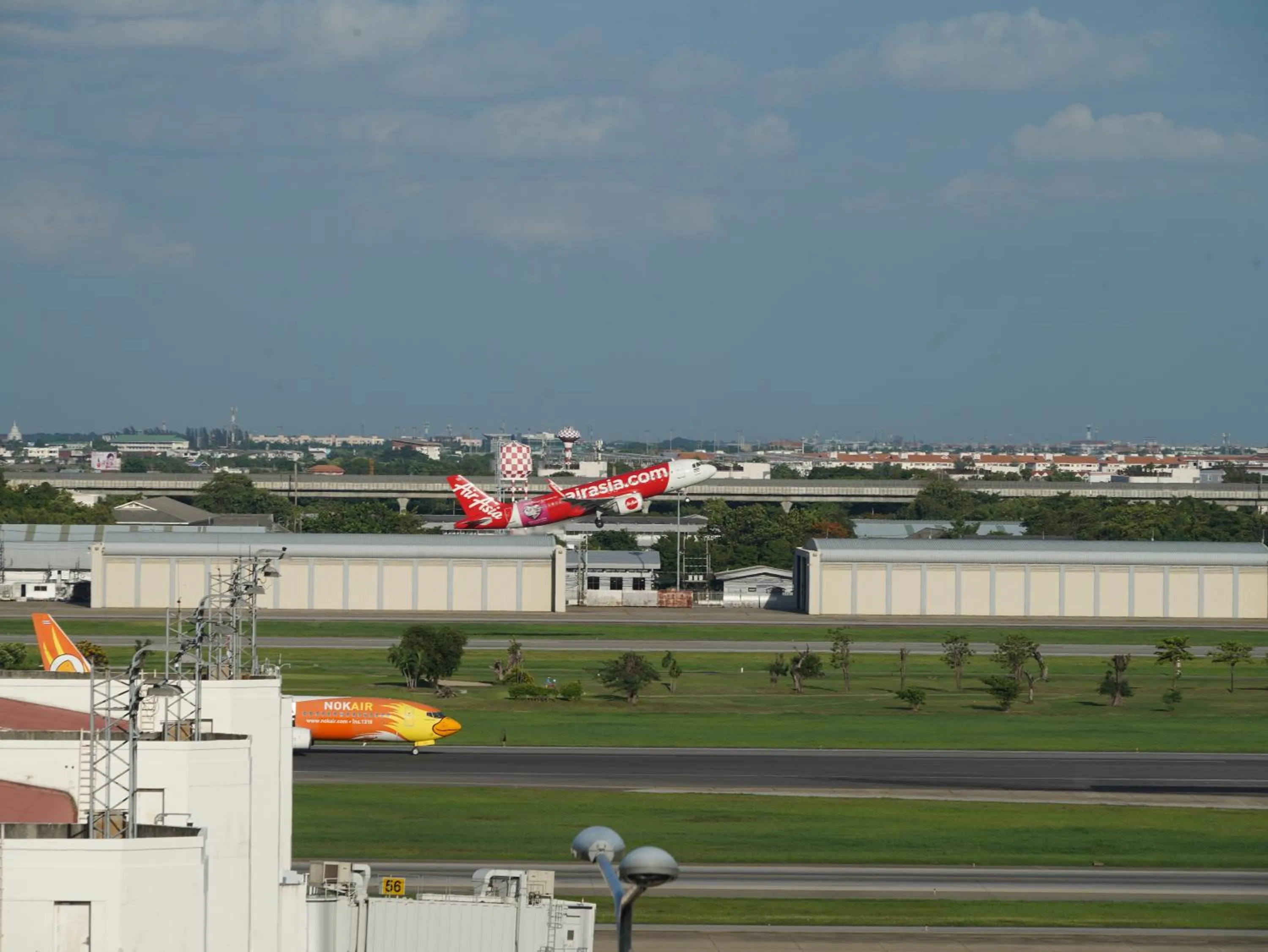 Nearby landmark in RoomQuest IT Square Don Mueang Airport