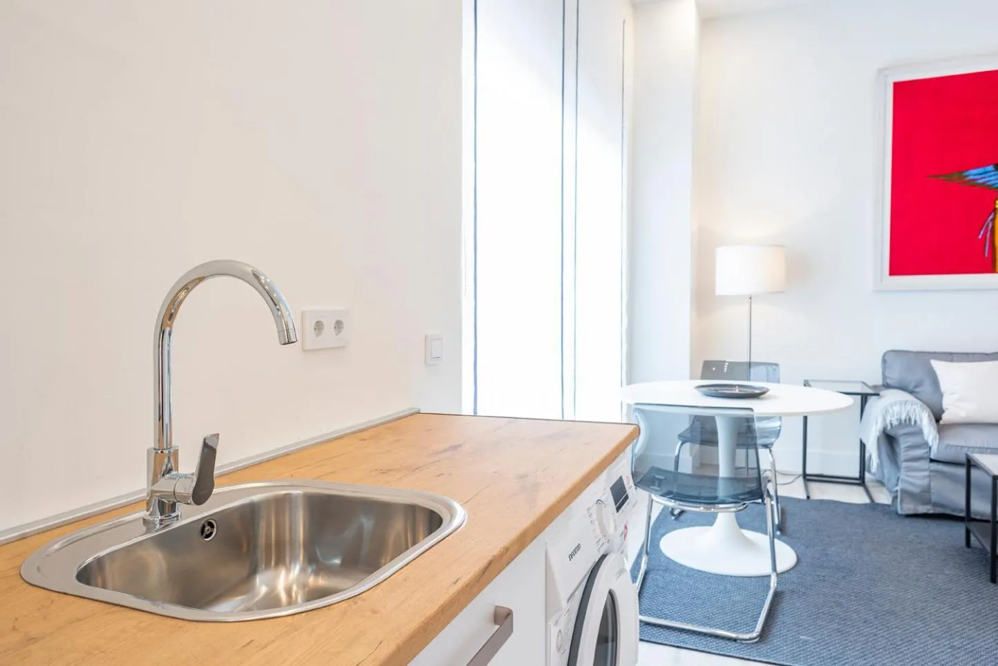 Kitchen or kitchenette in Alohamundi Segovia&Fortaleza