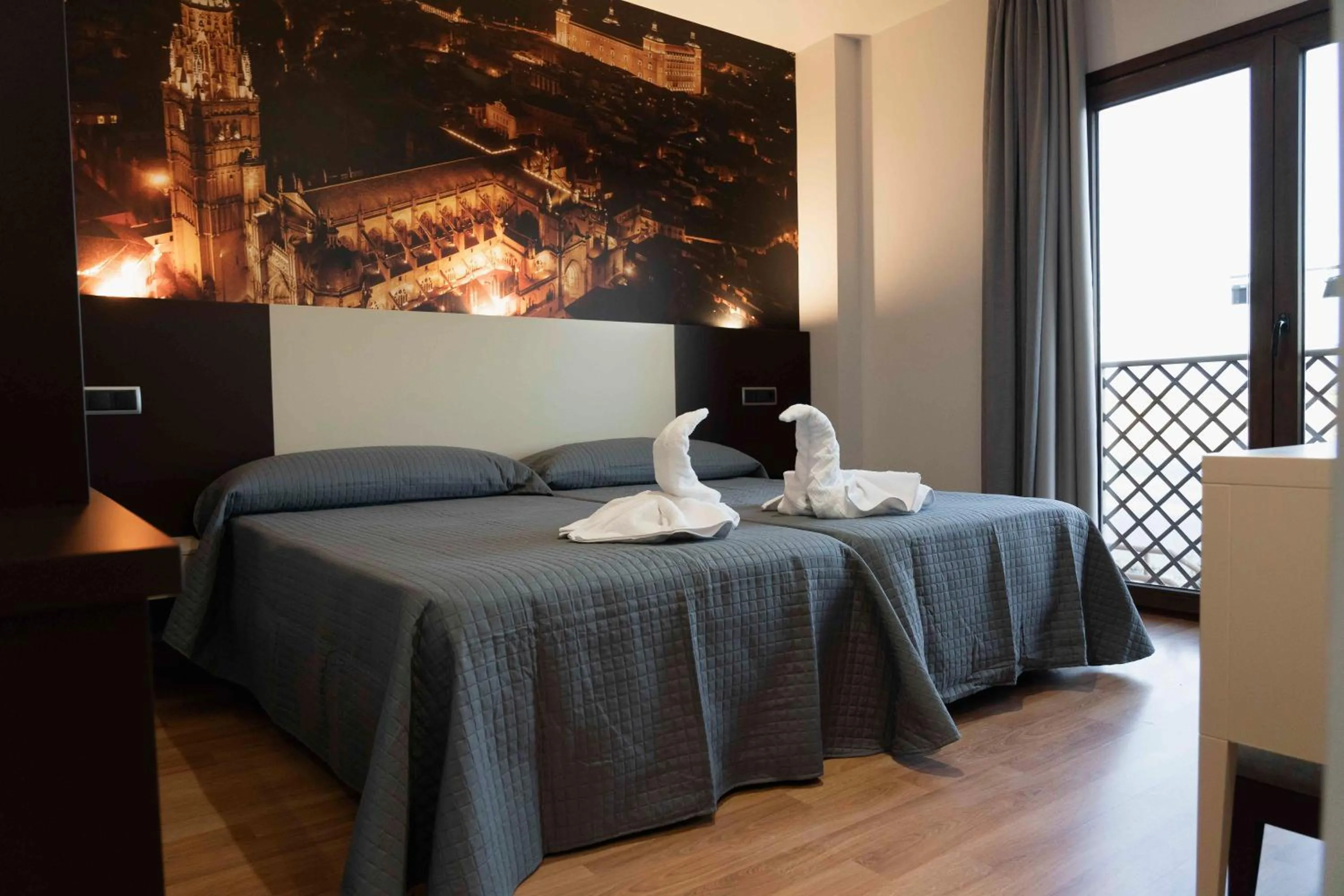 Photo of the whole room, Bed in Hotel-Asador Montes Oretanos