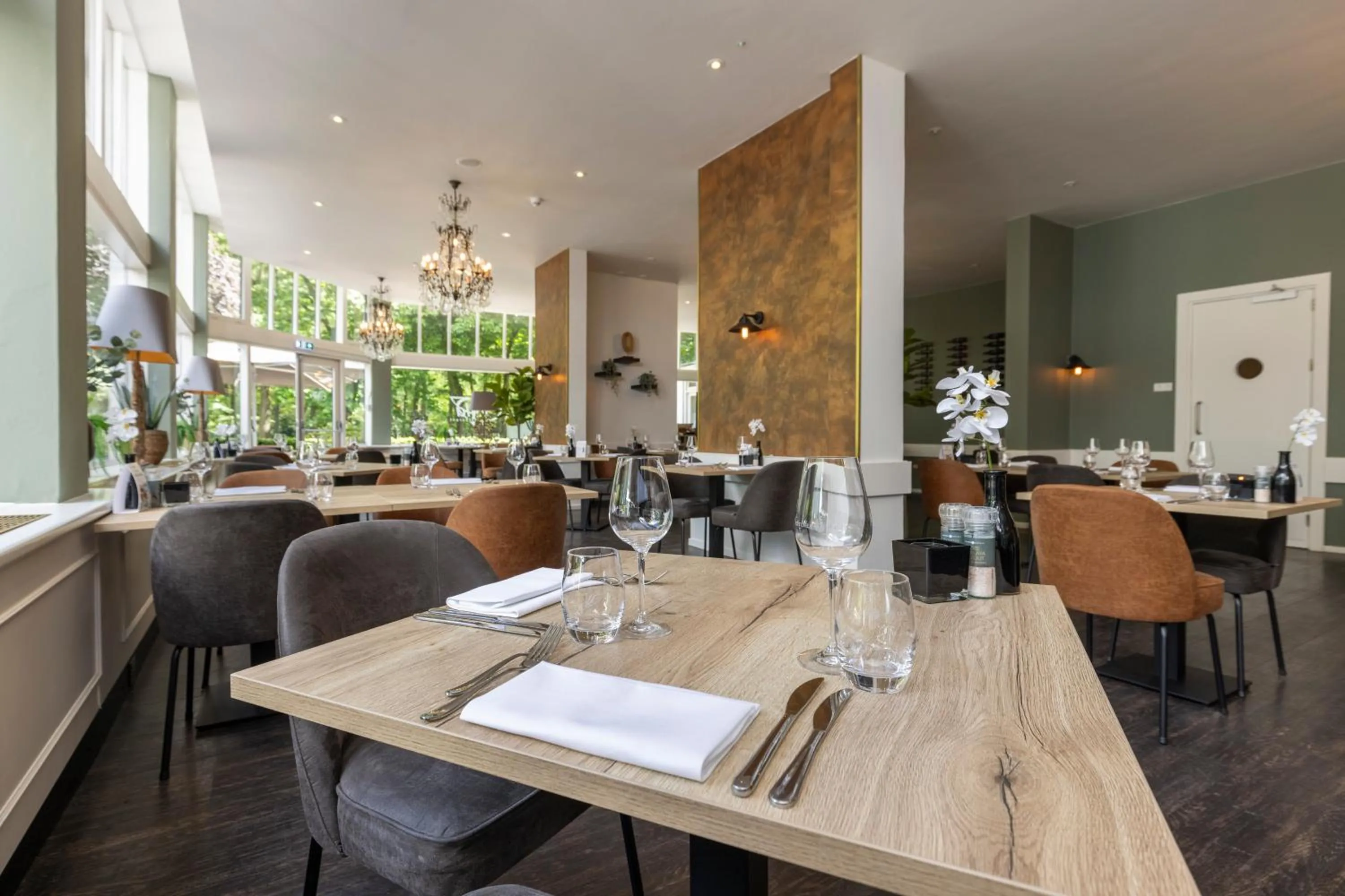 Restaurant/places to eat in Fletcher Hotel Restaurant Erica