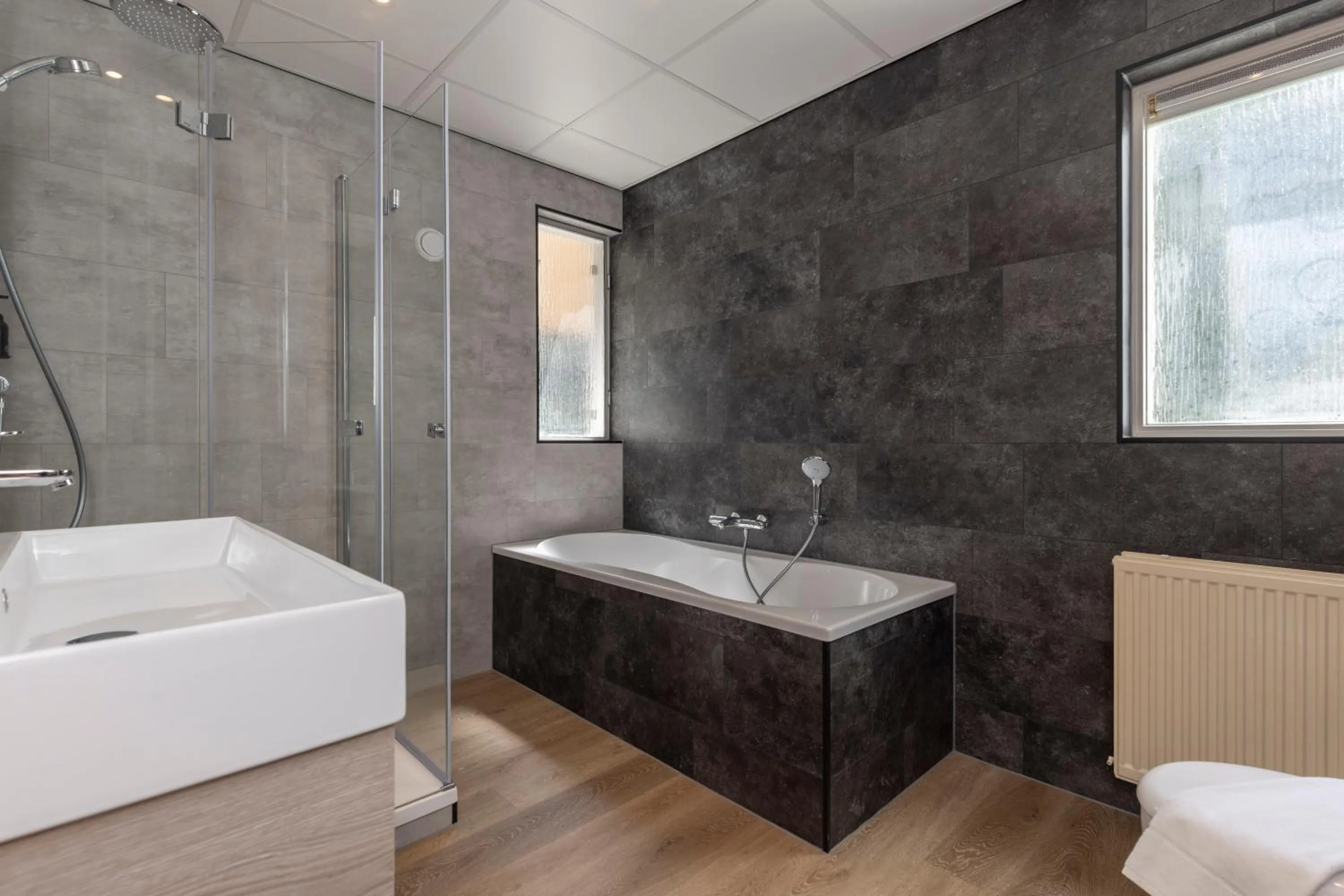 Bathroom in Fletcher Hotel Restaurant Erica