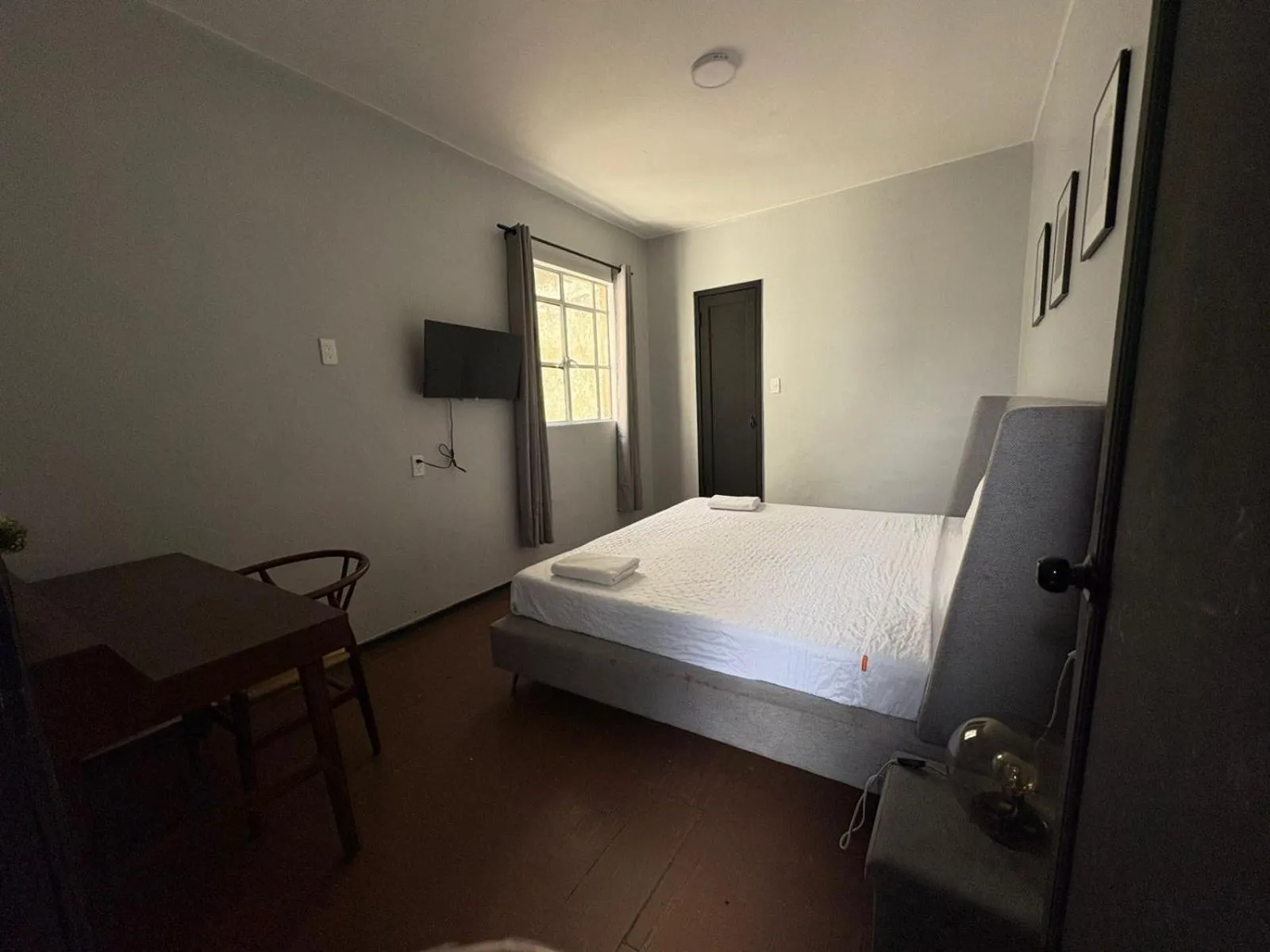 Photo of the whole room, Bed in Singular Centro Histórico