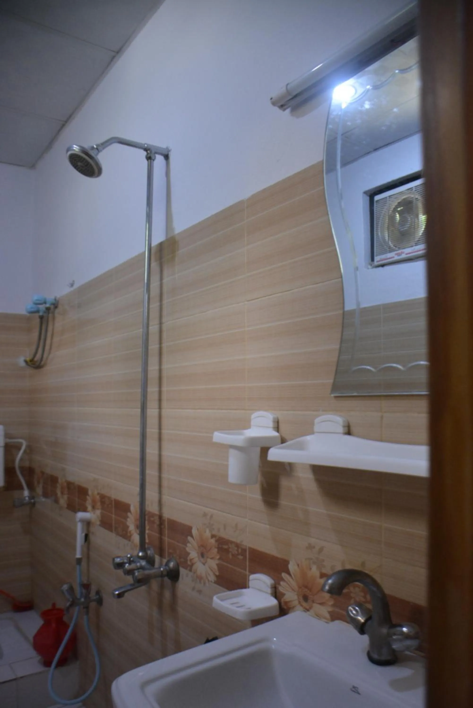 Shower in Eagle Nest, Malam Jabba by LMC