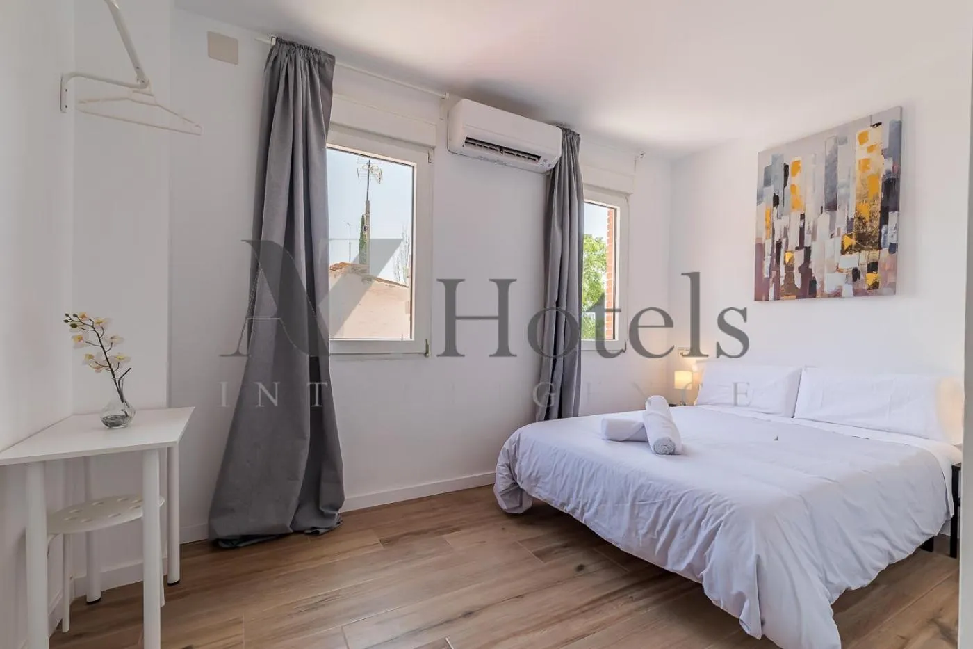 Bed in AYZ Joaquín Pol - Auto check-in property