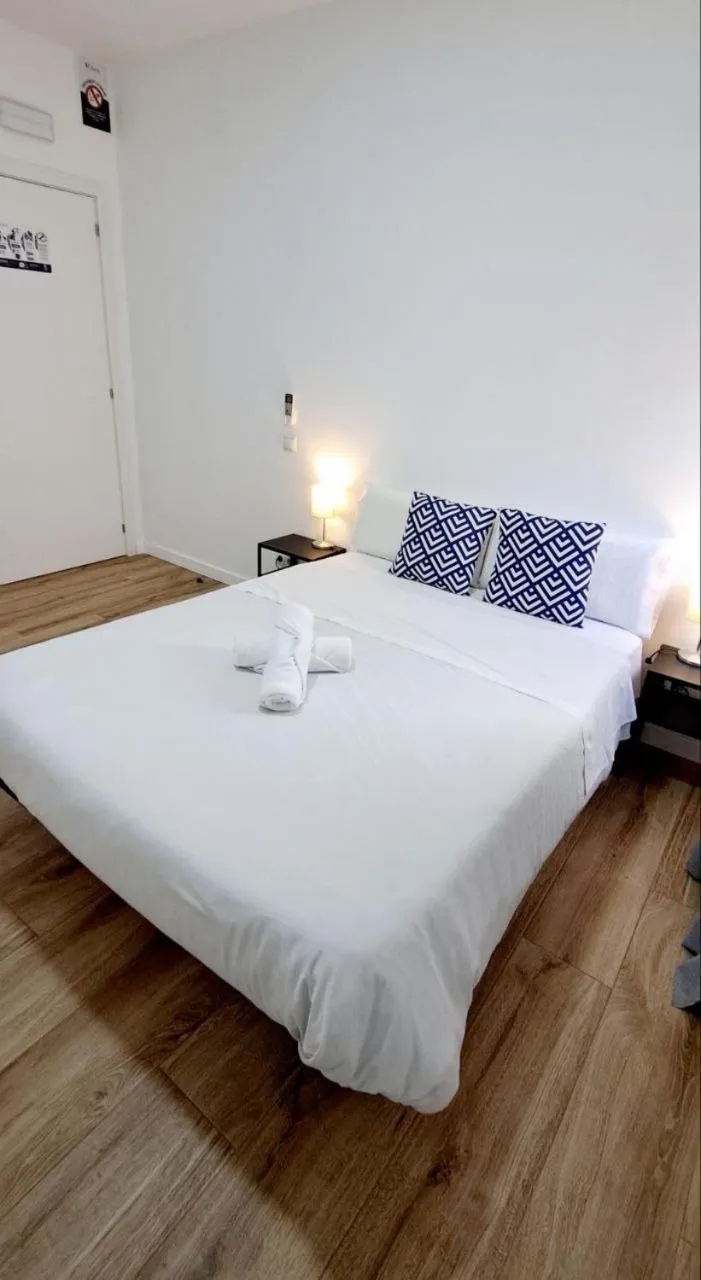 Bed in AYZ Joaquín Pol - Auto check-in property