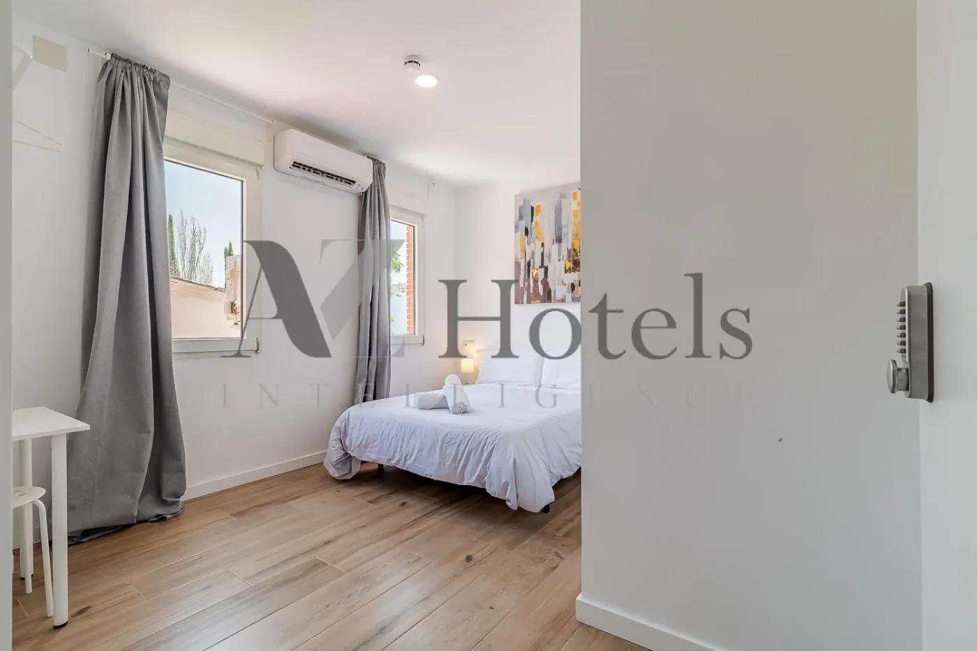 Bed in AYZ Joaquín Pol - Auto check-in property